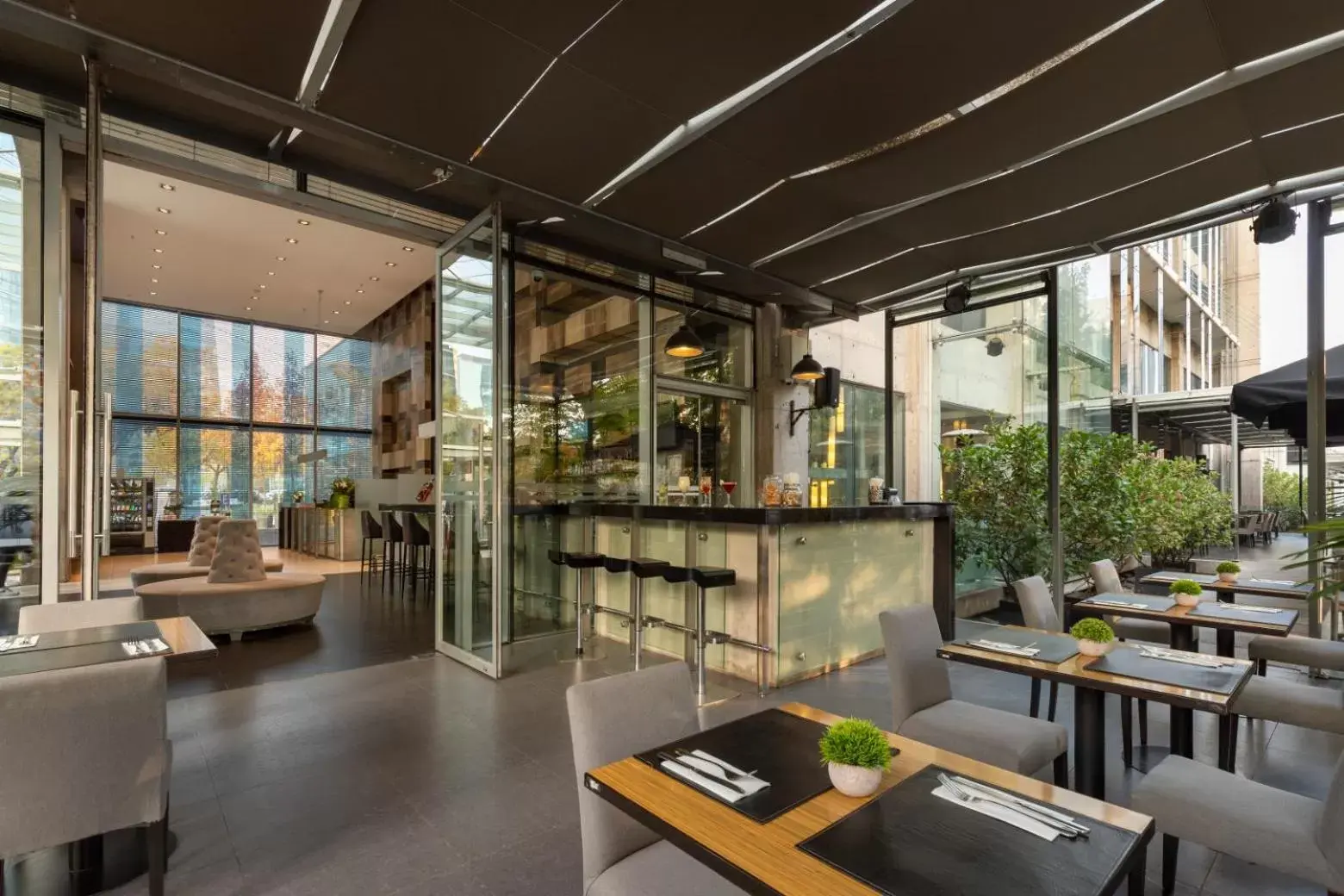 Restaurant/places to eat in Best Western Premier Marina Las Condes Restaurant/places to eat in Best Western Premier Marina Las Condes