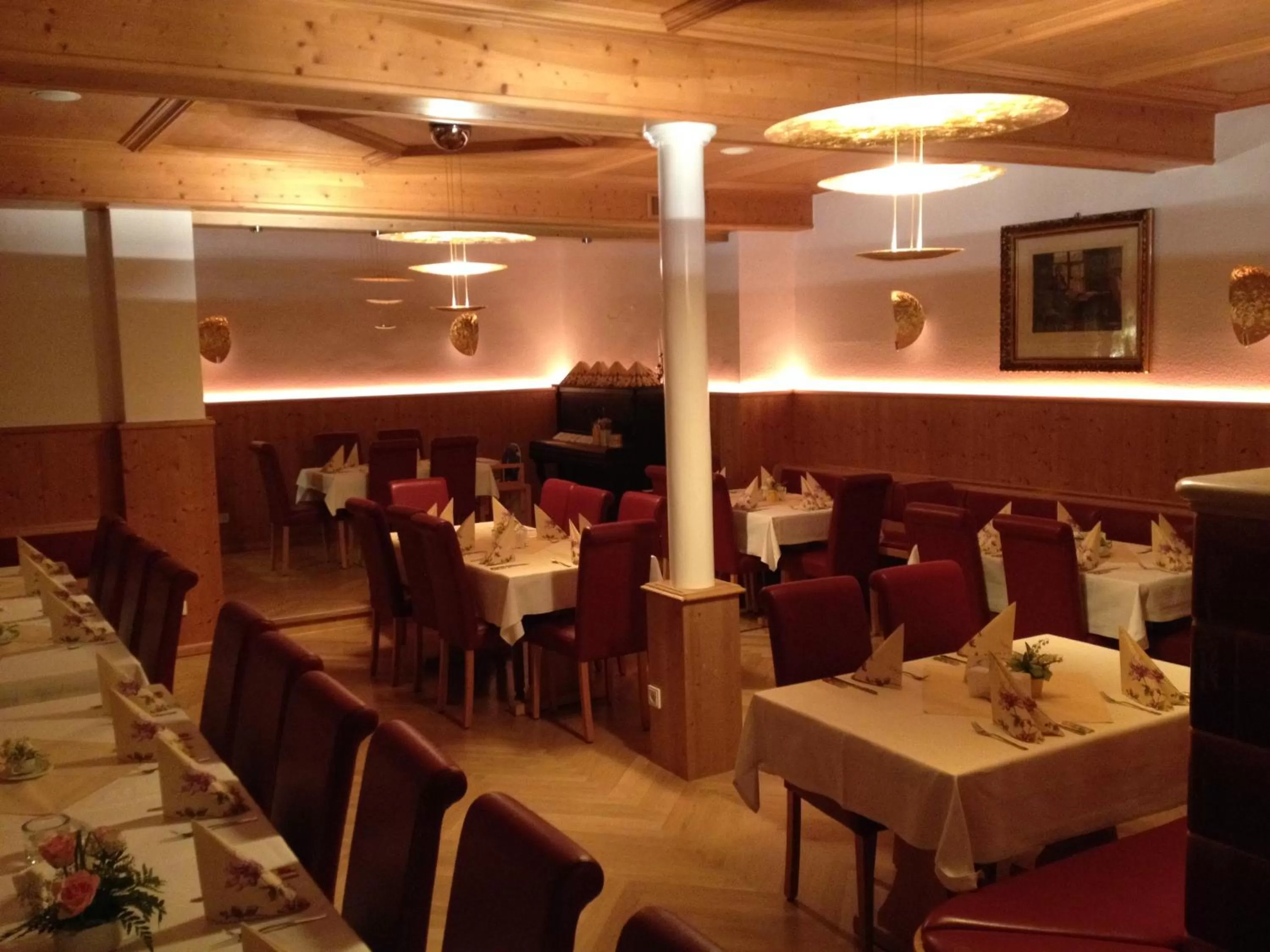 Restaurant/places to eat in Hotel-Gasthof Hüttensteinach