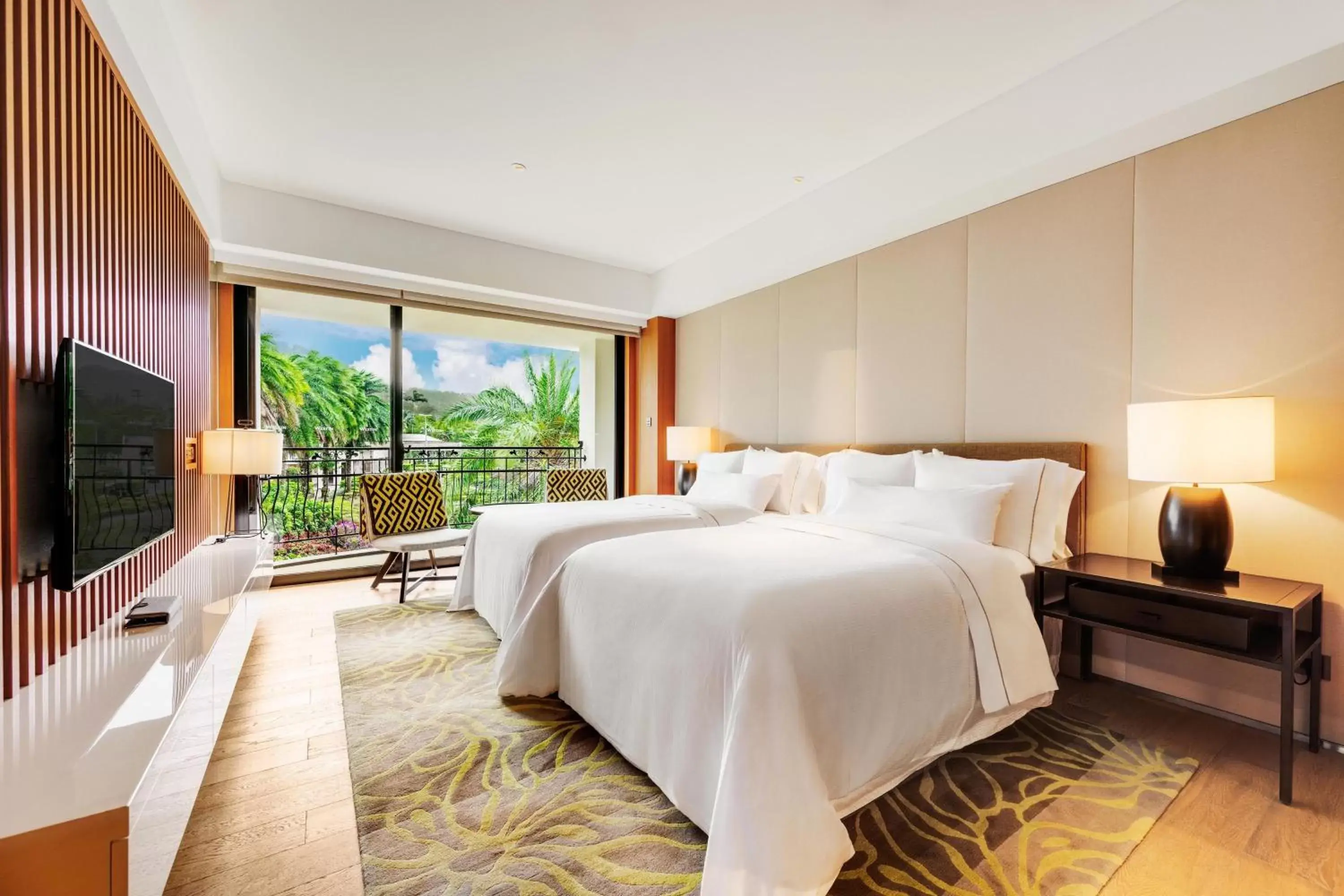 Photo of the whole room, Bed in The Westin Tashee Resort, Taoyuan