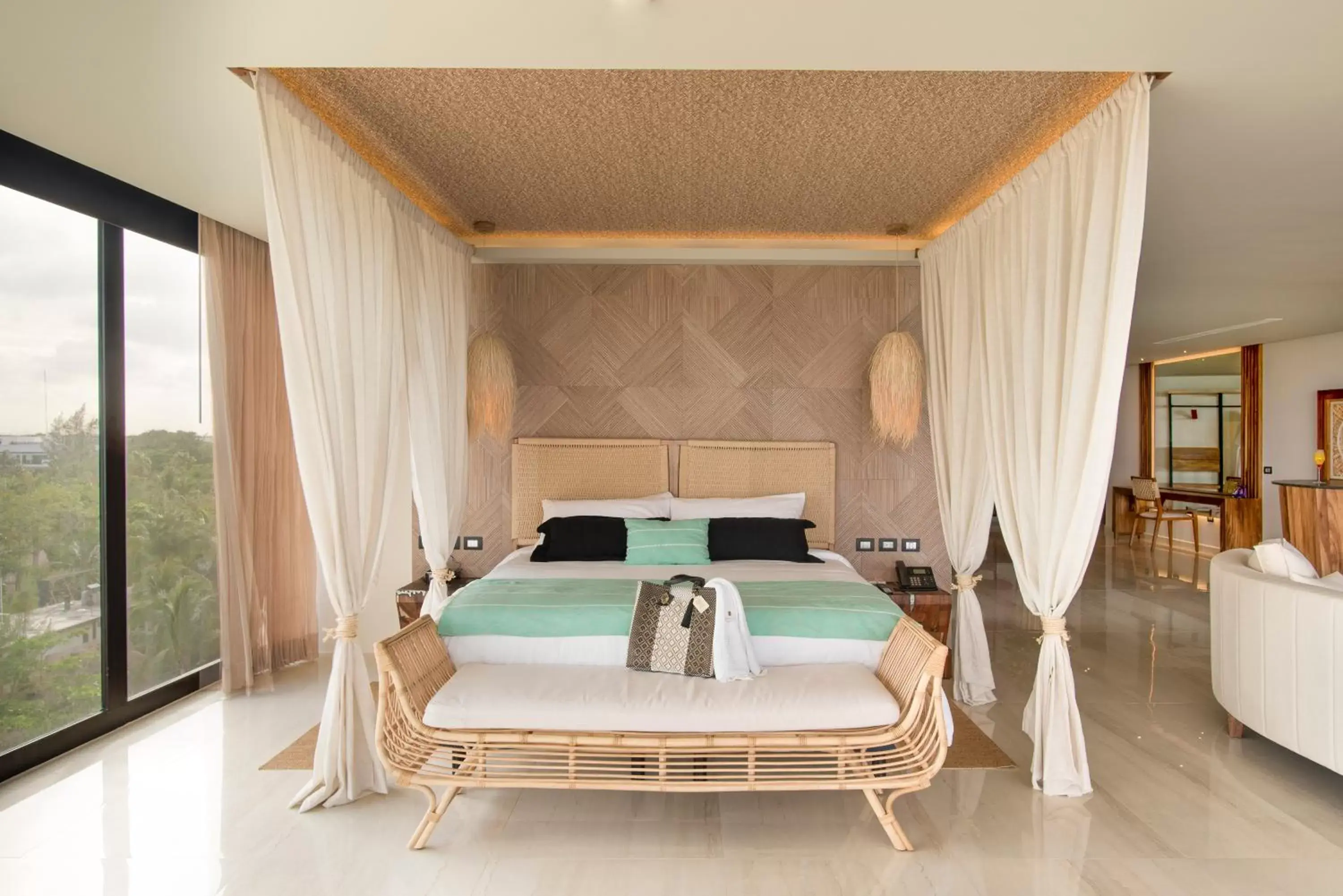 Bed in Mvngata Beach Hotel