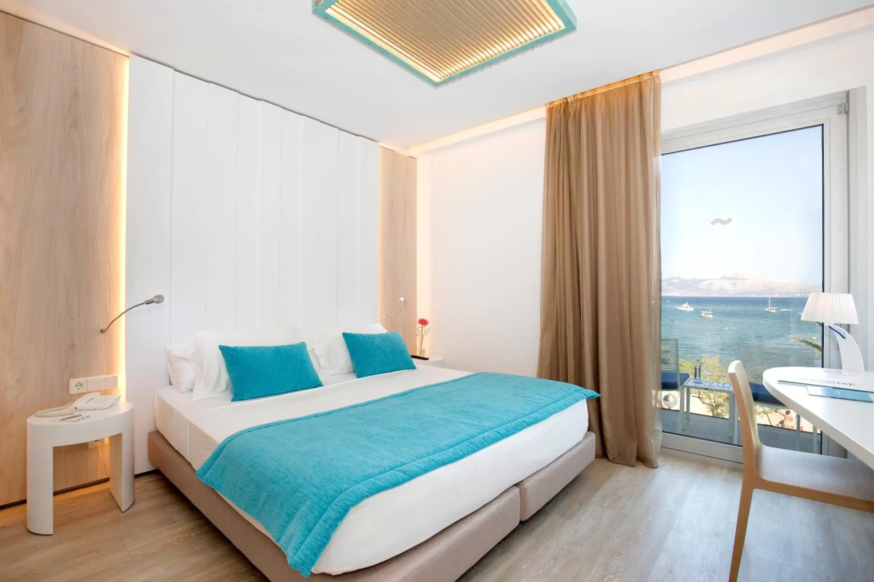 Bedroom, Bed in La Goleta Hotel de Mar - Adults Only