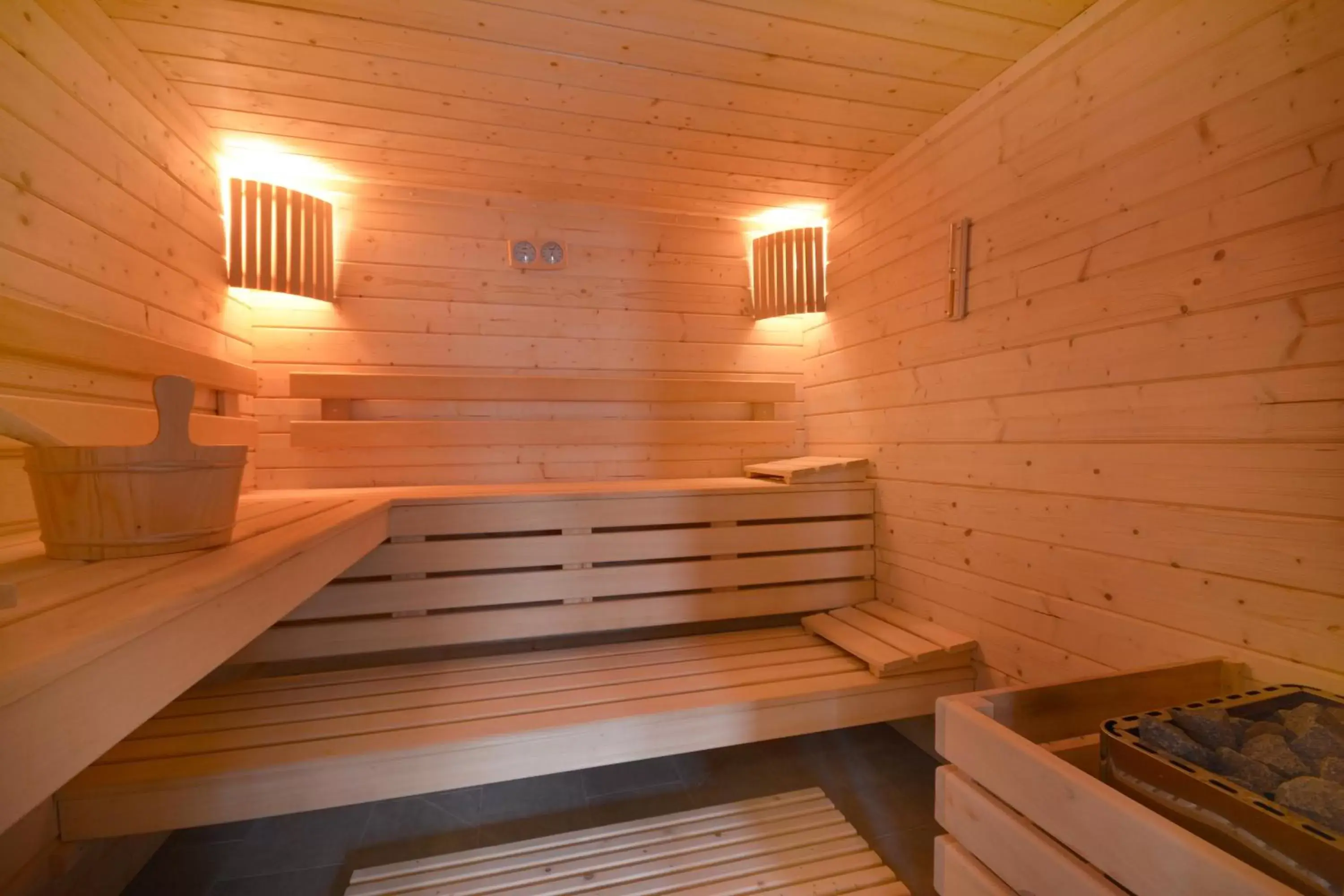 Sauna in Le Clos Saint Michel & Spa