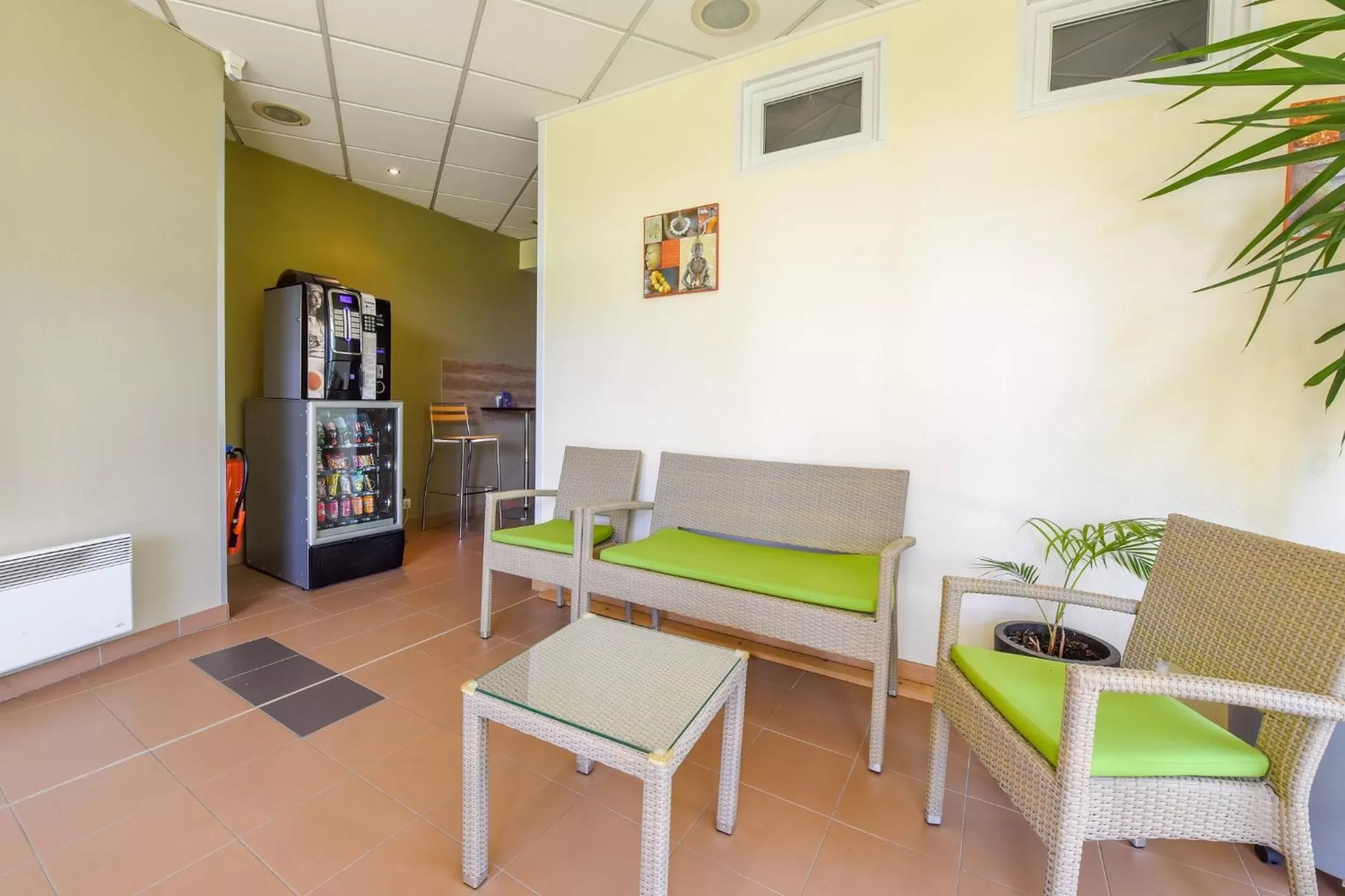 Lounge or bar in Résidence Columba - Apparts meublés Agen Sud