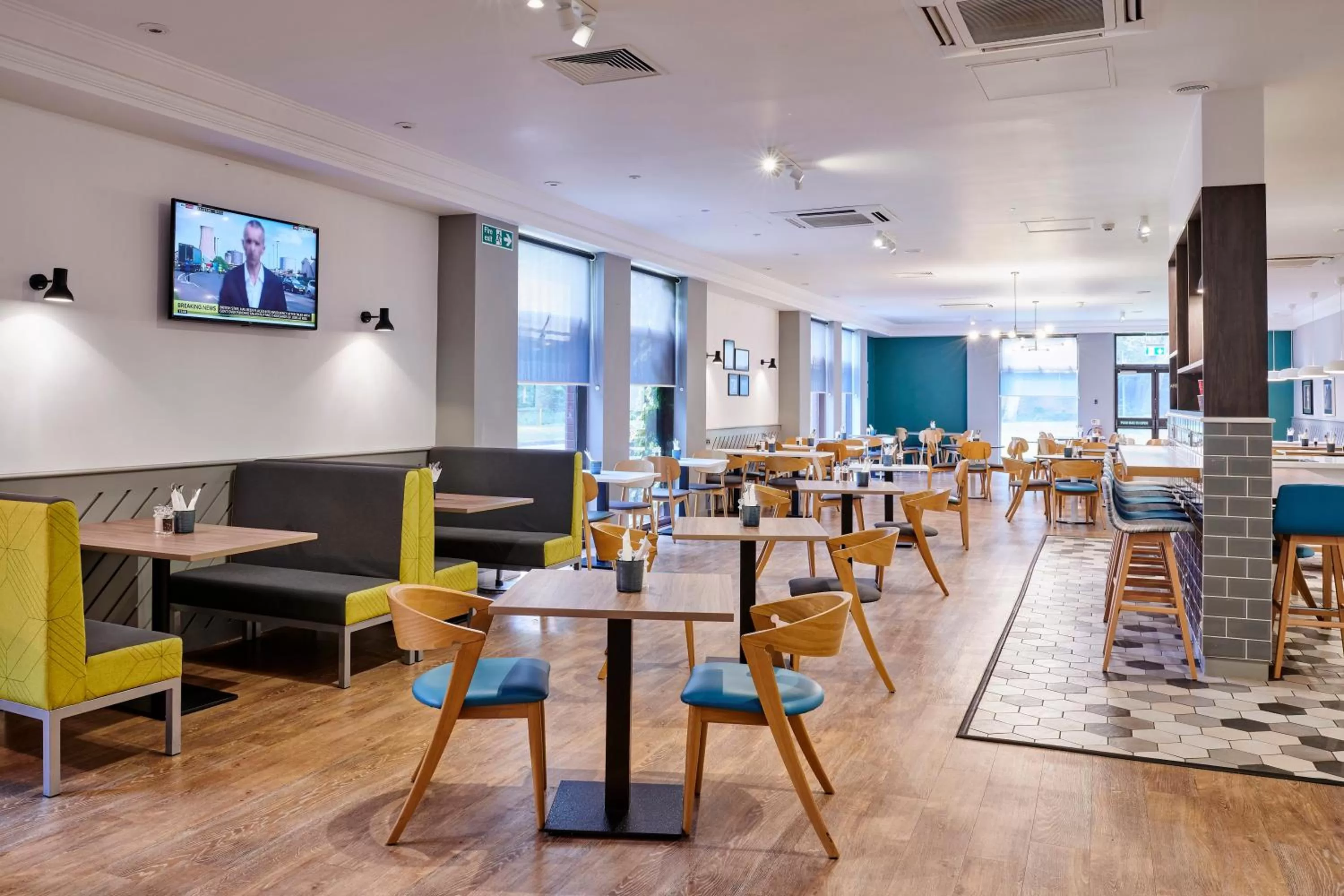 Restaurant/places to eat in Holiday Inn Haydock by IHG