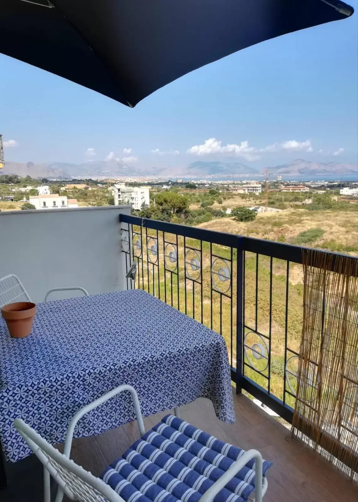 Natural landscape, Balcony/Terrace in B&B Margherita