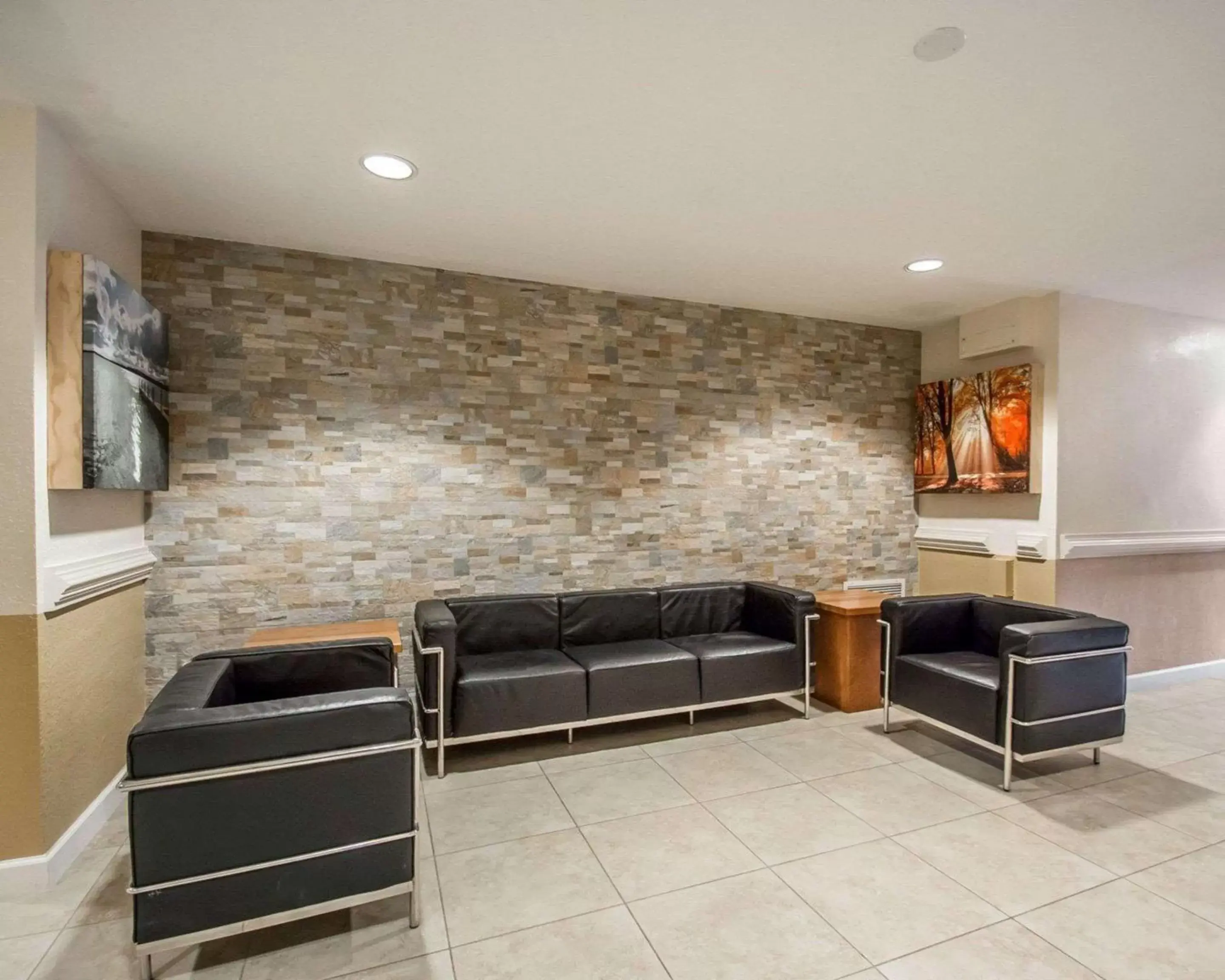 Lobby or reception, Seating Area in Suburban Studios Melbourne Airport