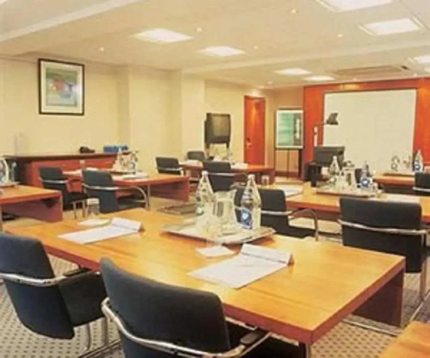 Business facilities, Restaurant/Places to Eat in Carrington House Hotel