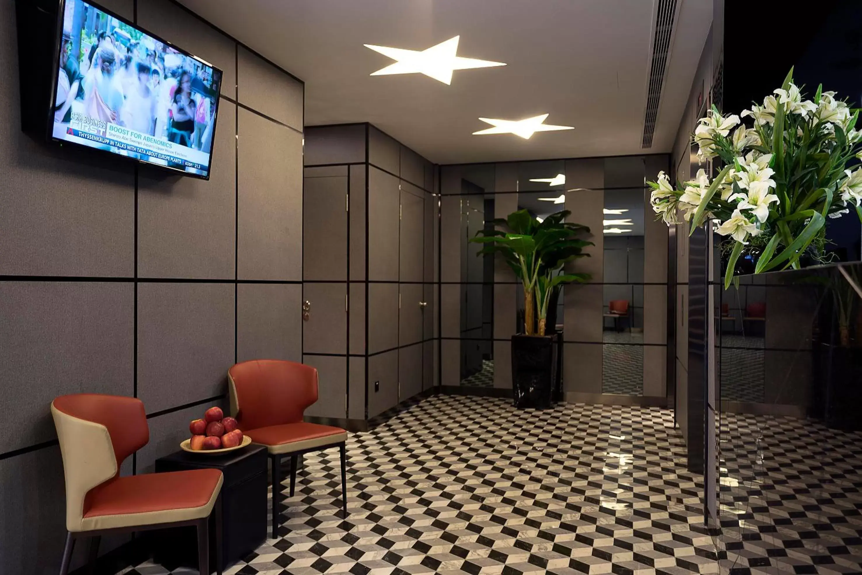 Lobby or reception, TV/Entertainment Center in Hotel 81 Premier Hollywood