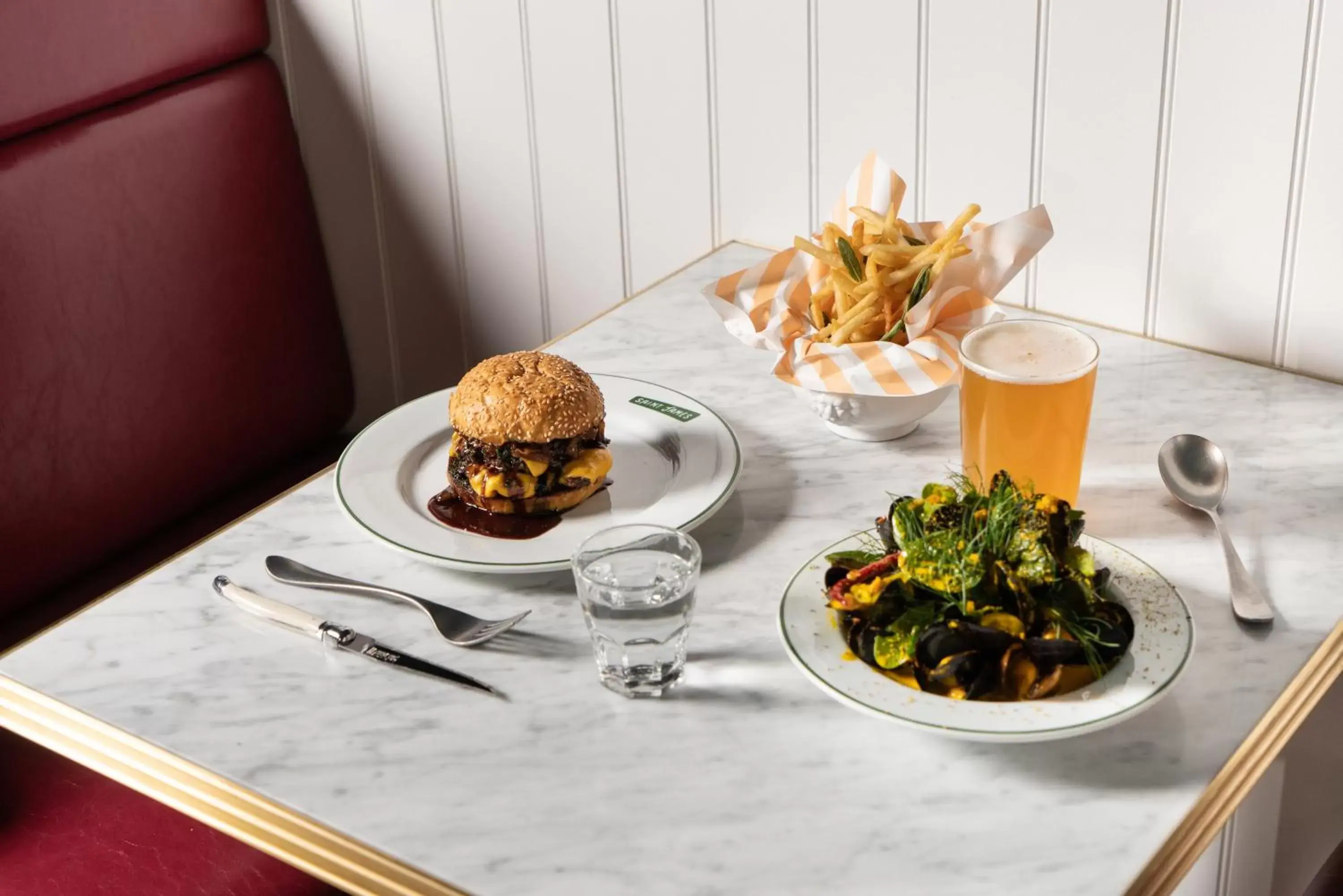 Food and drinks in Palihotel San Diego Gaslamp Quarter Food and drinks in Palihotel San Diego Gaslamp Quarter