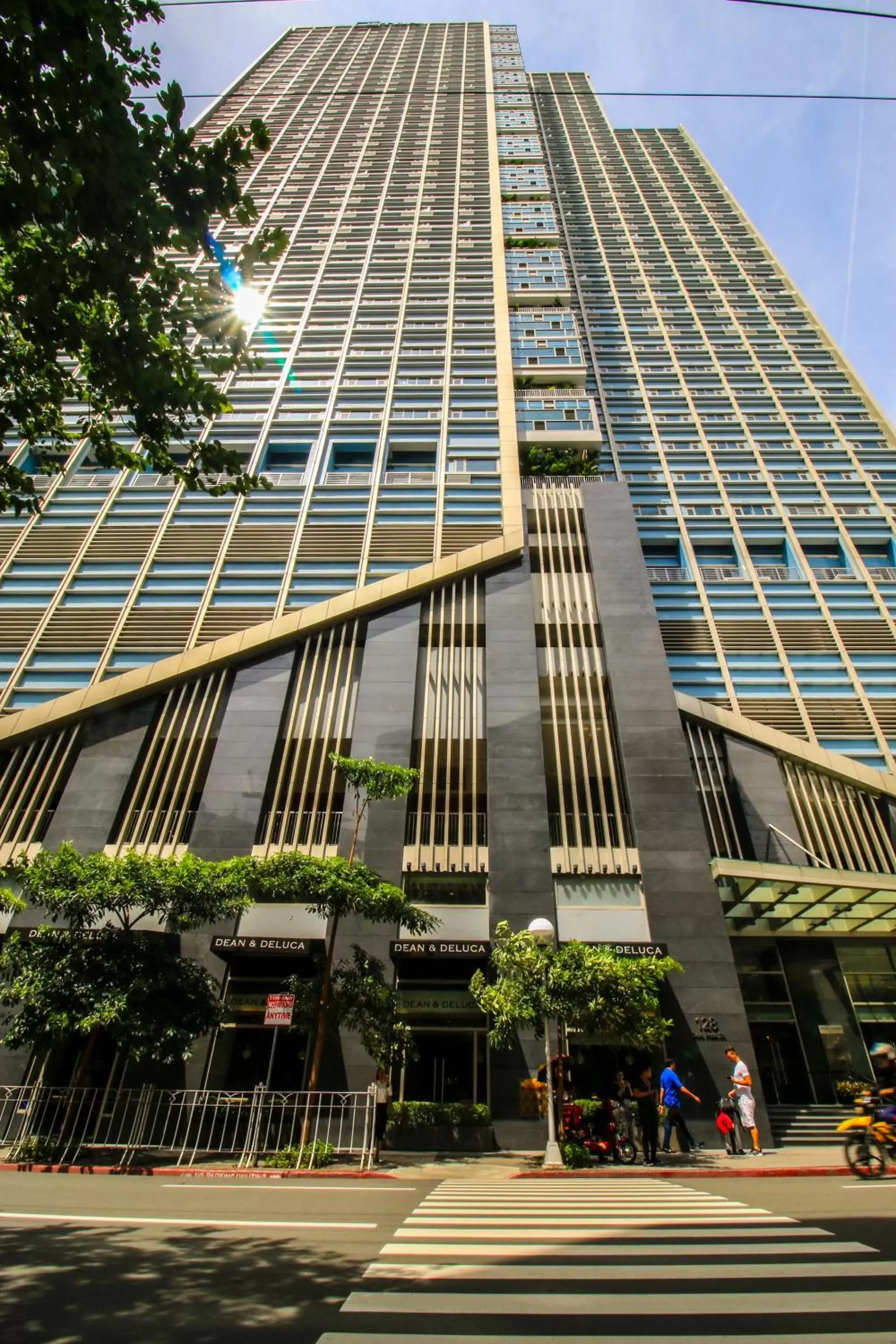Property Building in The Mini Suites - Eton Tower Makati