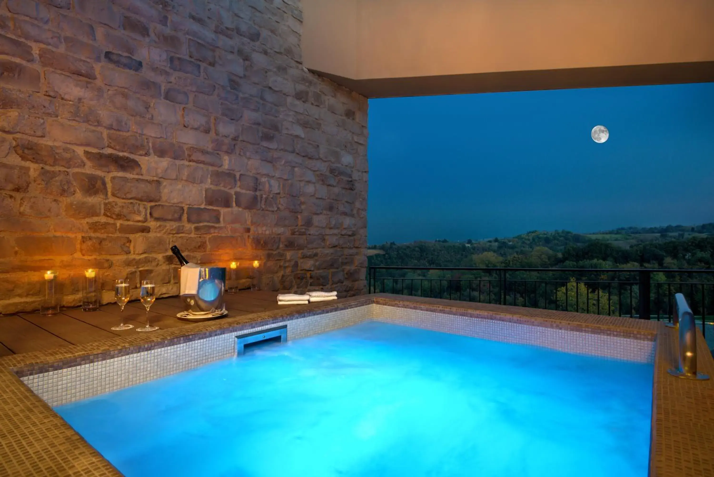 Photo of the whole room, Swimming Pool in Palazzo di Varignana