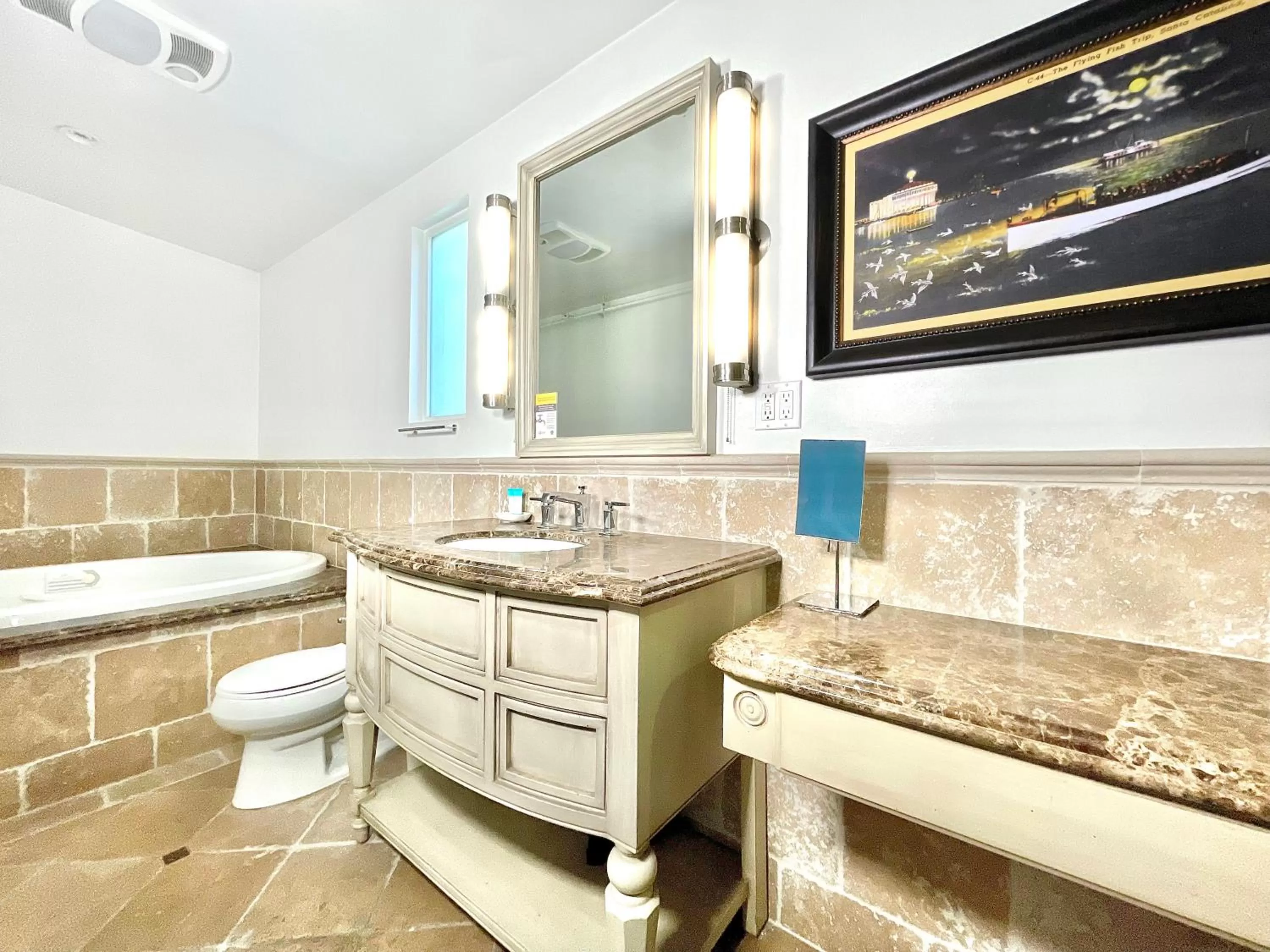 Bathroom in Catalina Courtyard Suites