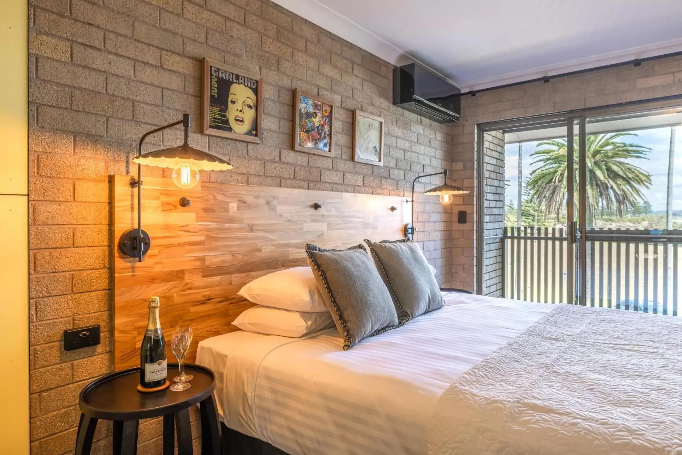 Bed in Bermagui Beach Hotel