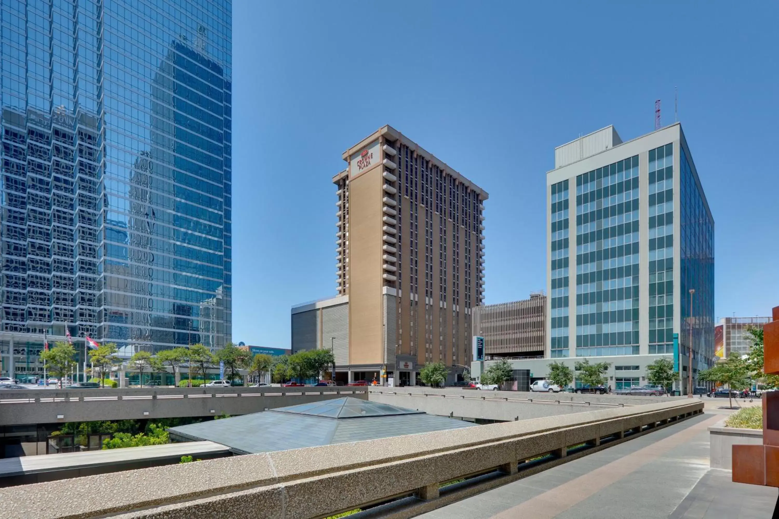 Property building, Swimming Pool in Crowne Plaza Hotel Dallas Downtown, an IHG Hotel