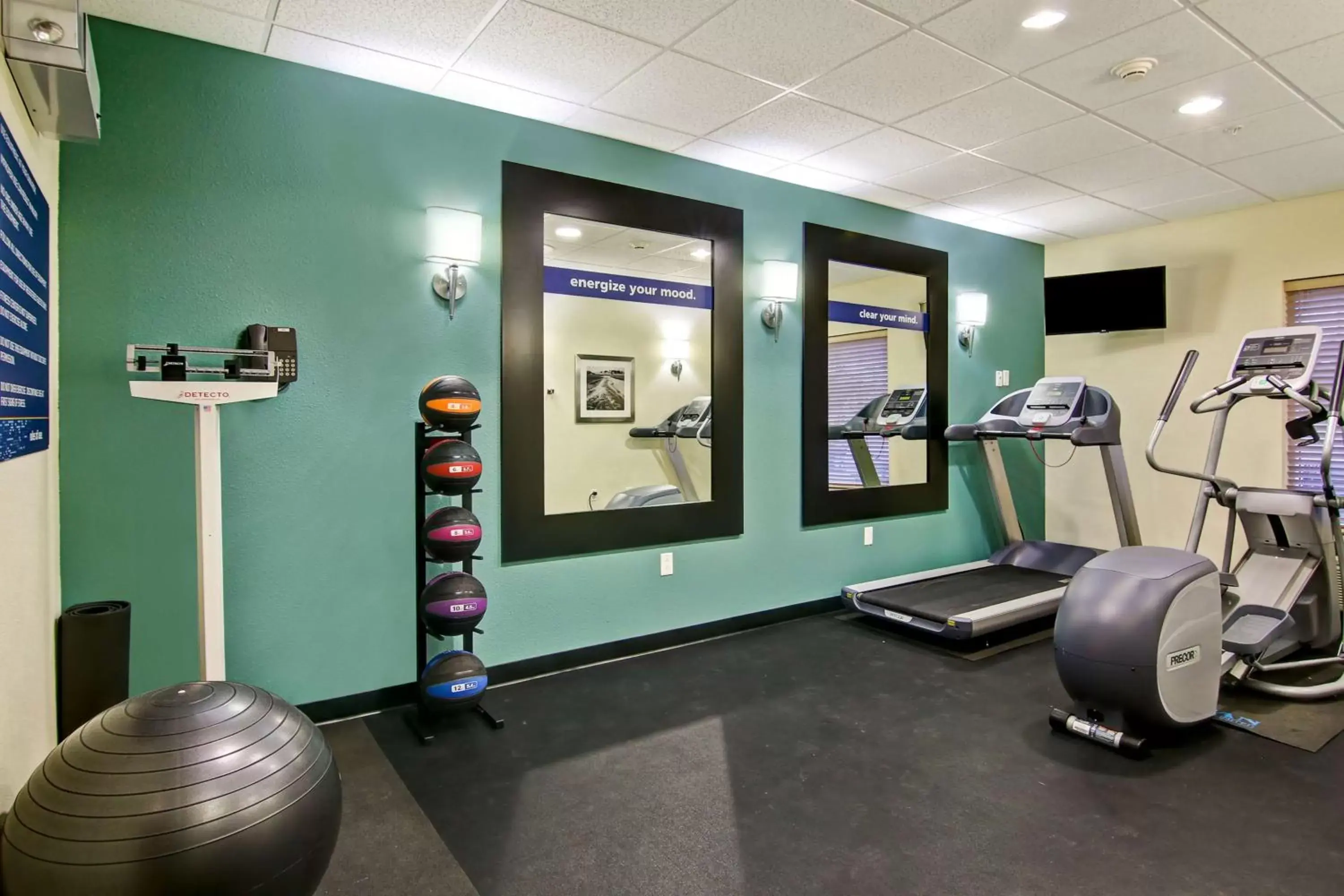 Fitness centre/facilities, Fitness Center/Facilities in Hampton Inn & Suites Saint John