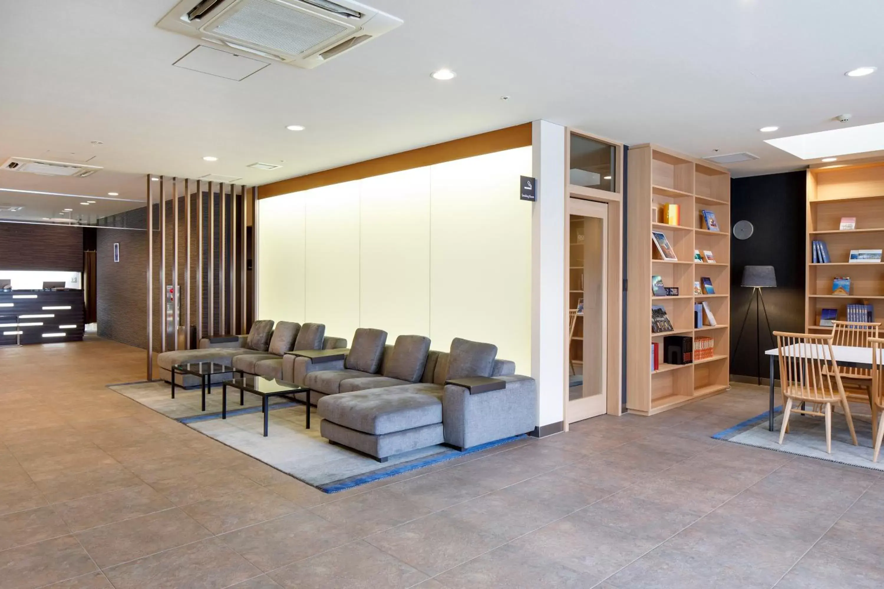 Lobby or reception in HOTEL MYSTAYS Hakodate Goryokaku