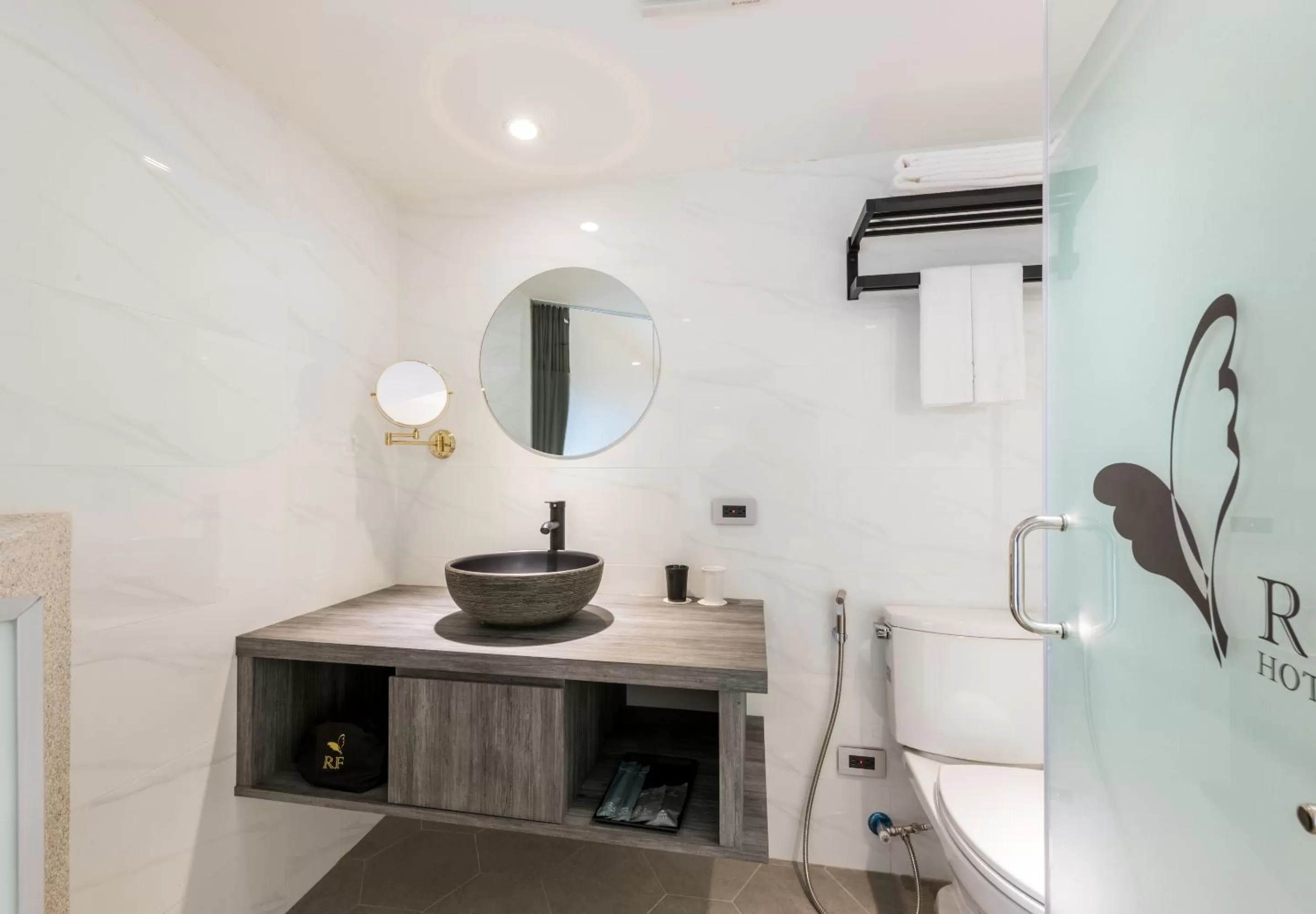 Bathroom in RF Hotel - Zhongxiao