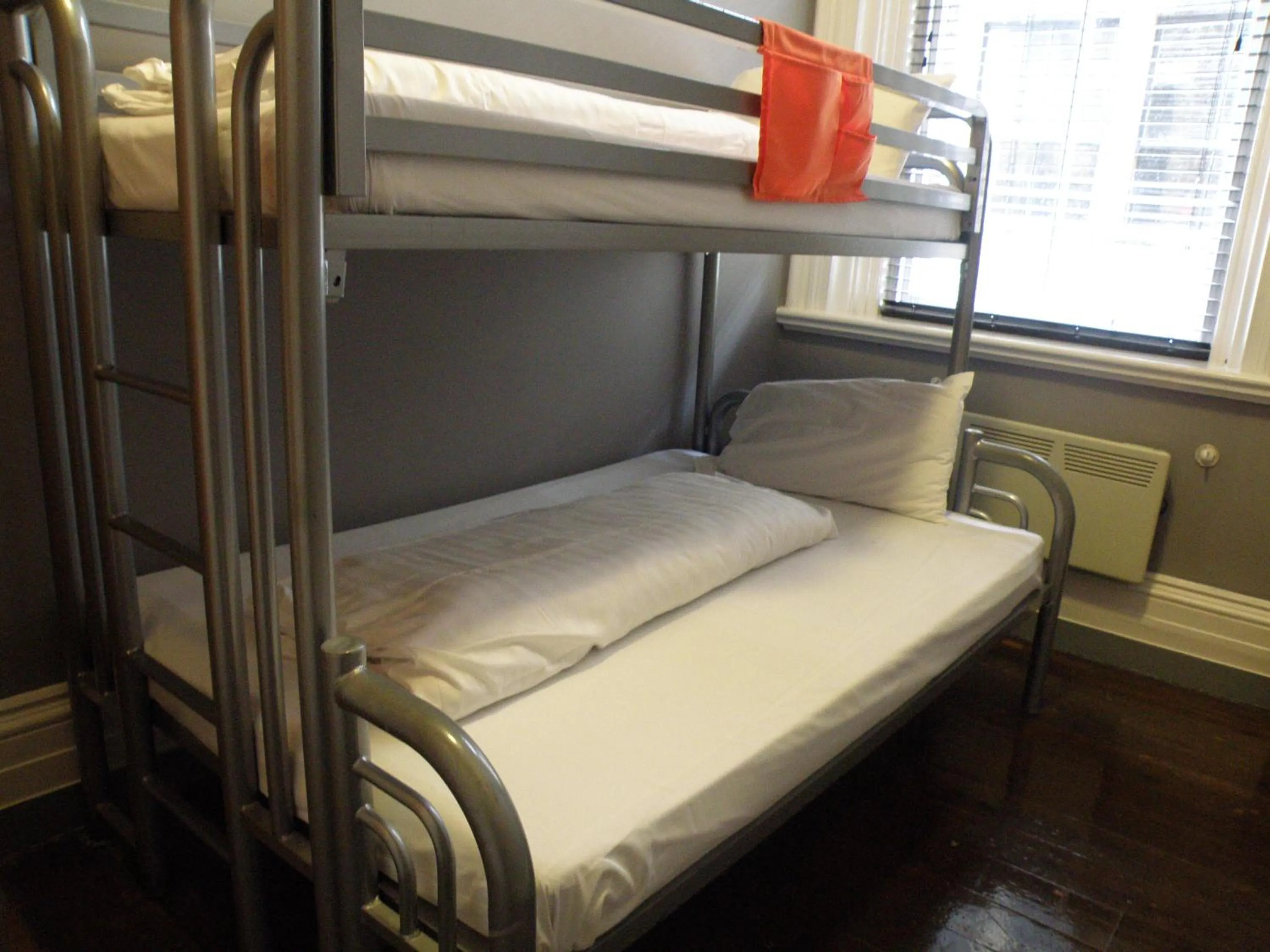 Bedroom, Bed in Albatross Hostel