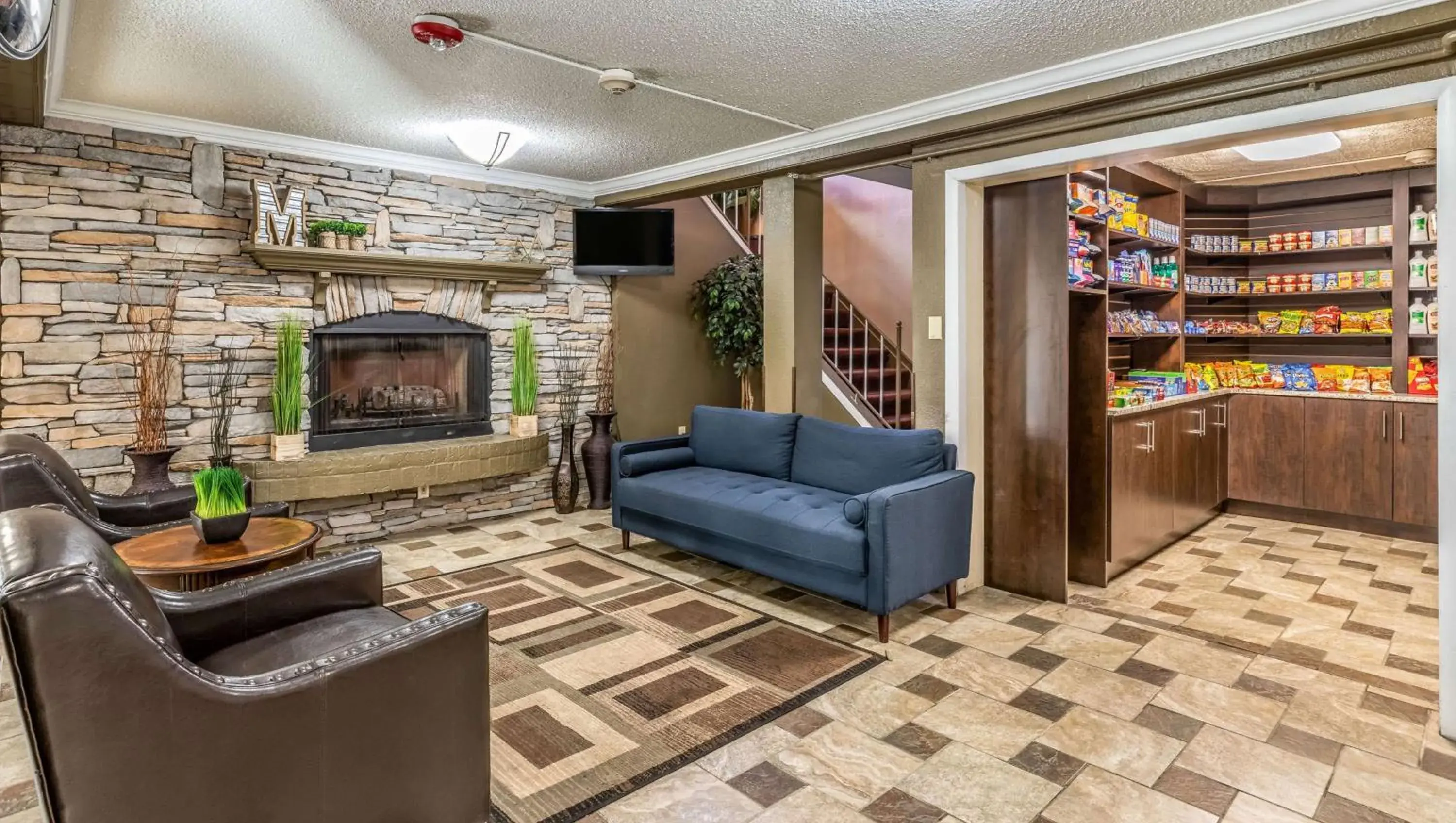 Lobby or reception, Seating Area in Magnuson Hotel Detroit Airport