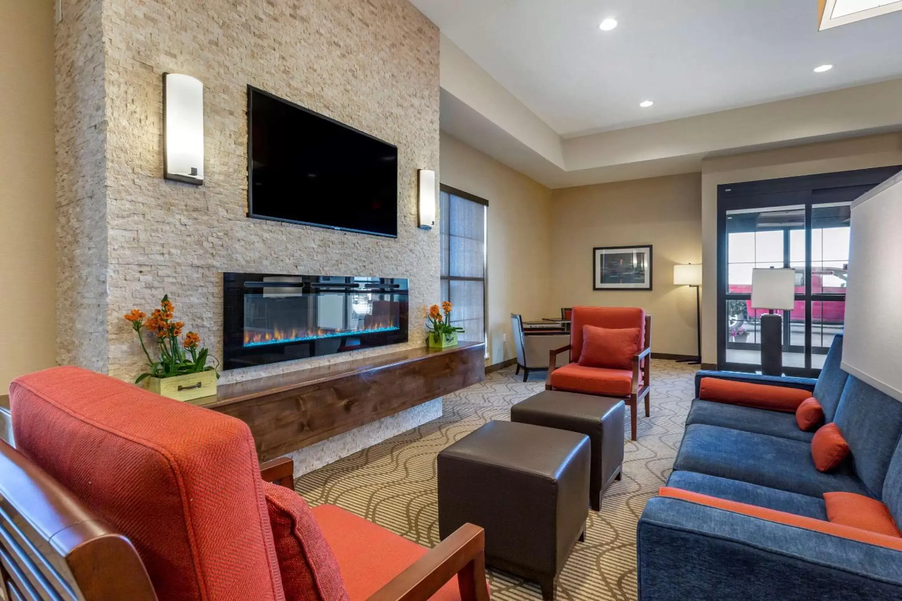 Lobby or reception, Seating Area in Comfort Suites Albuquerque Airport