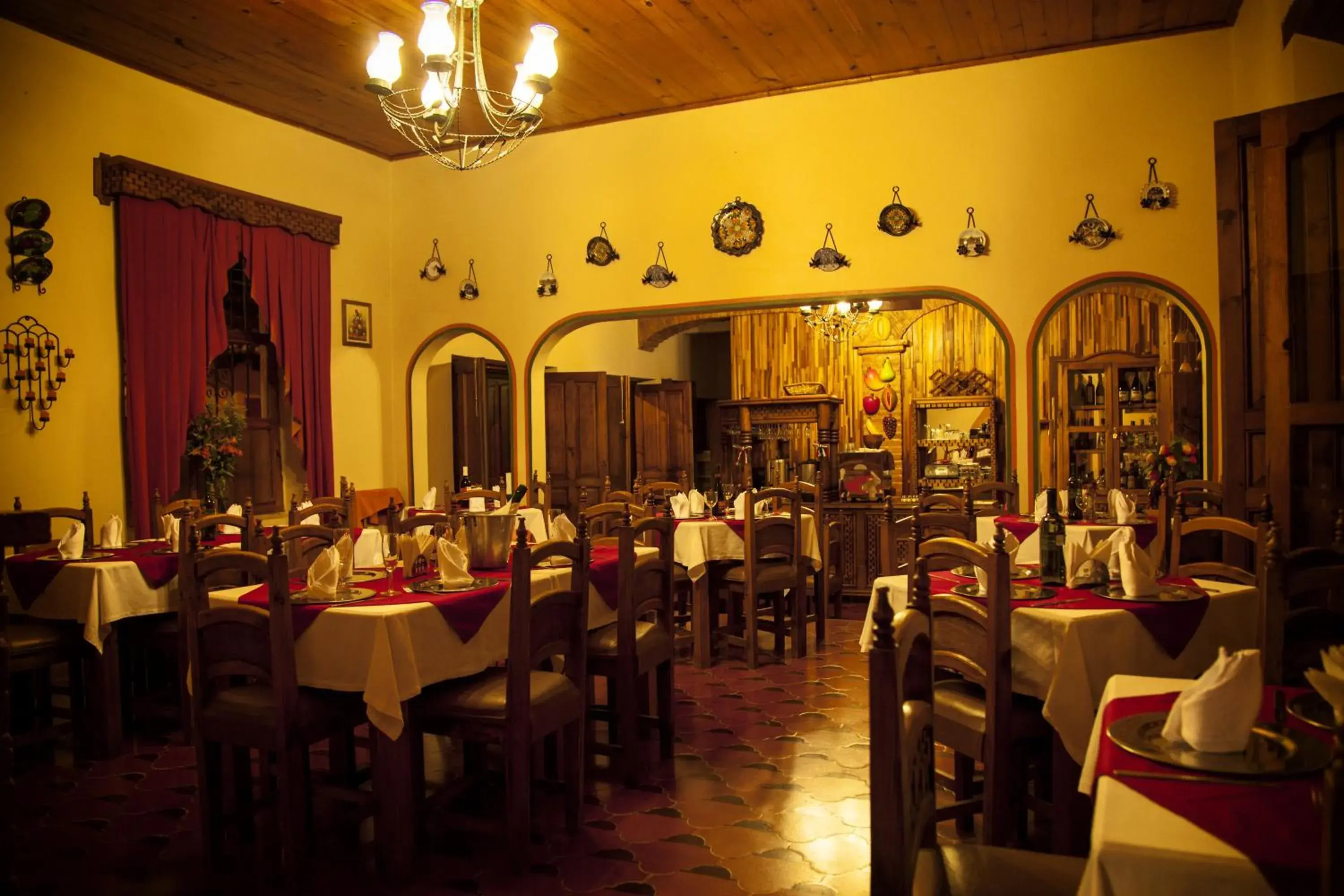 Restaurant/Places to Eat in Hotel La Casa de Mamá