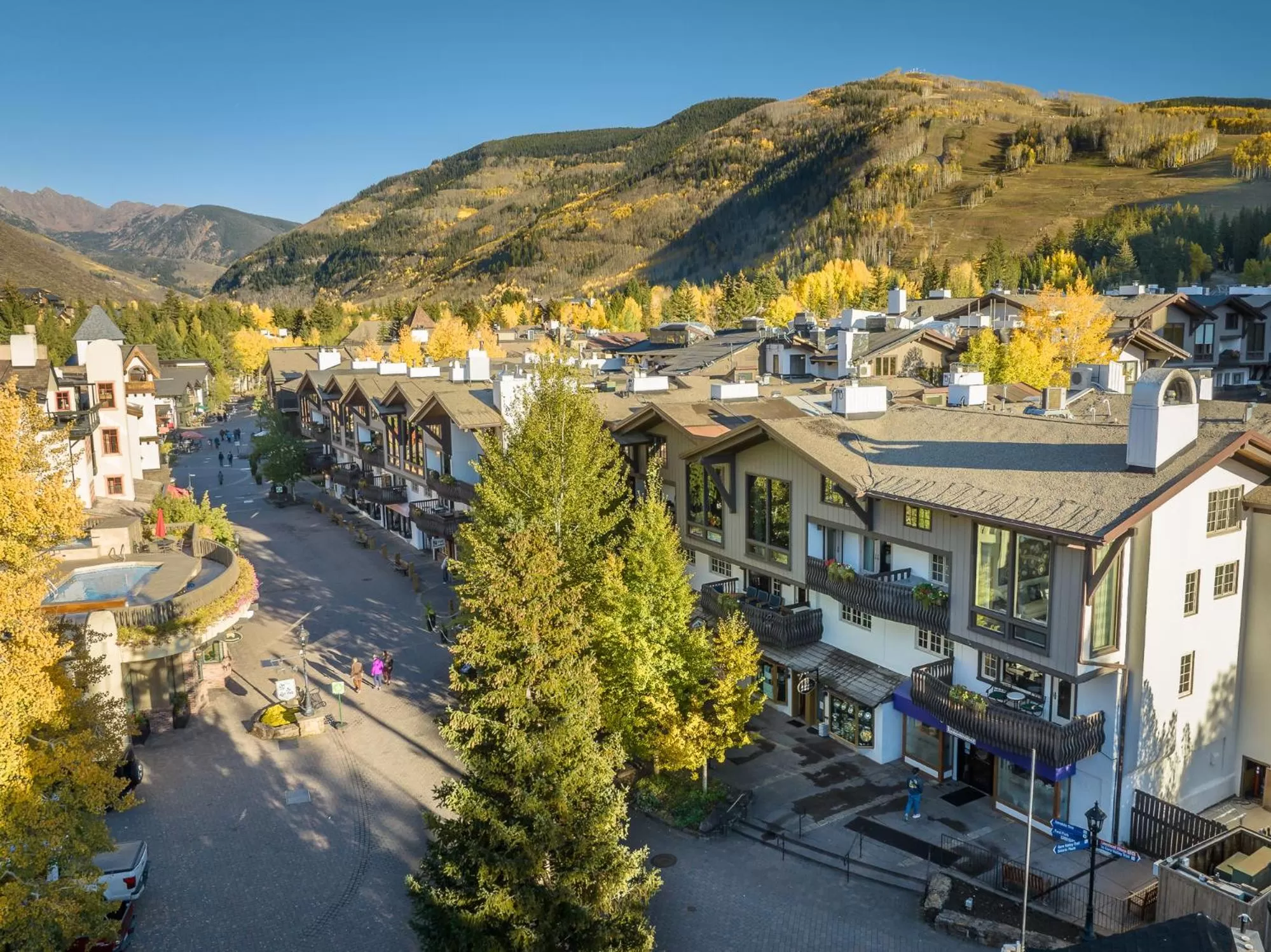 Property building in Lodge at Vail Condominiums