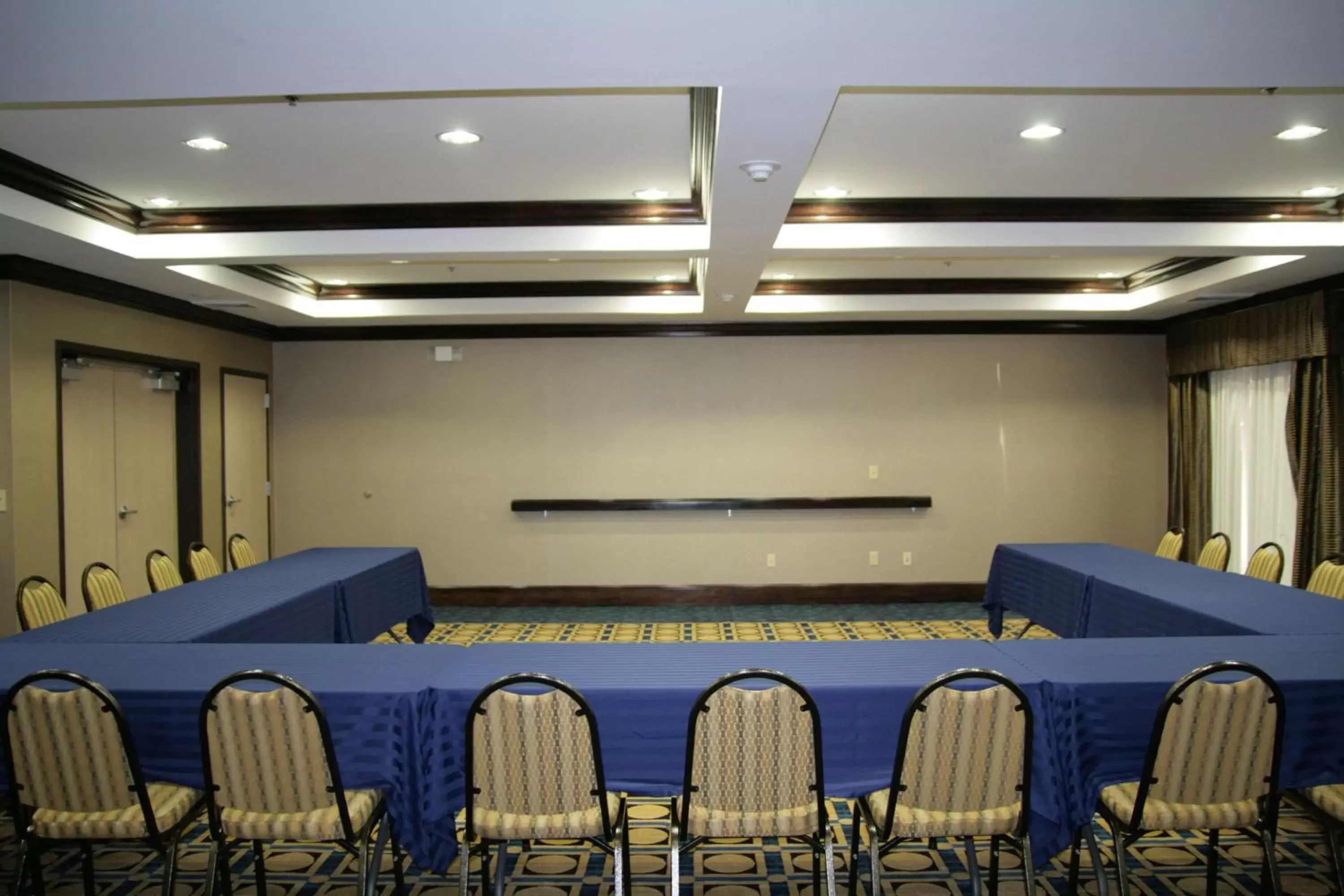 Meeting/conference room in Hampton Inn Olathe