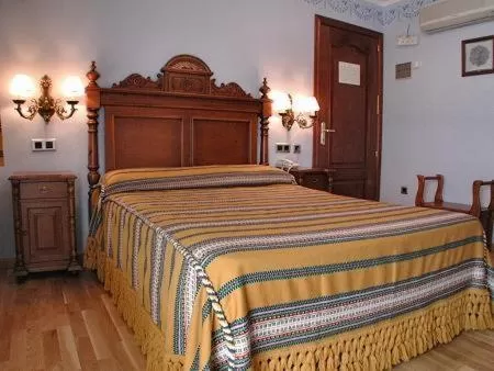 Photo of the whole room, Bed in Hotel del Pastor