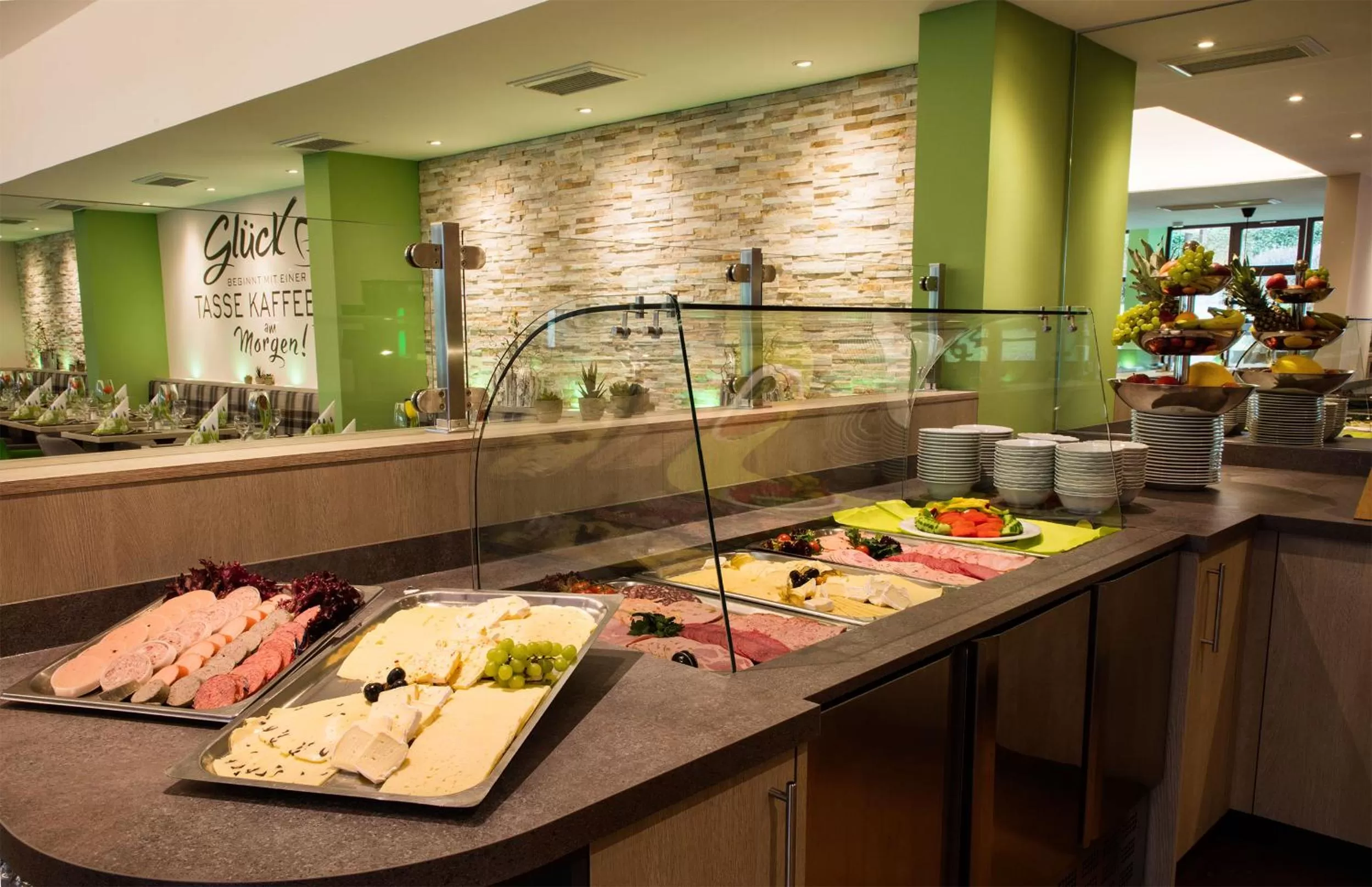 Restaurant/places to eat in Thermen-Hotel Rottaler Hof