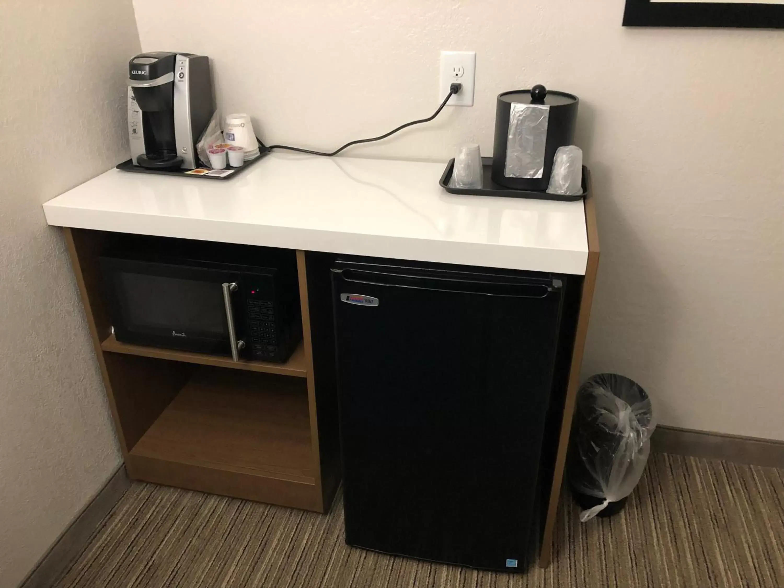 Coffee/Tea Facilities in Holiday Inn Express Hotel & Suites Franklin, an IHG Hotel