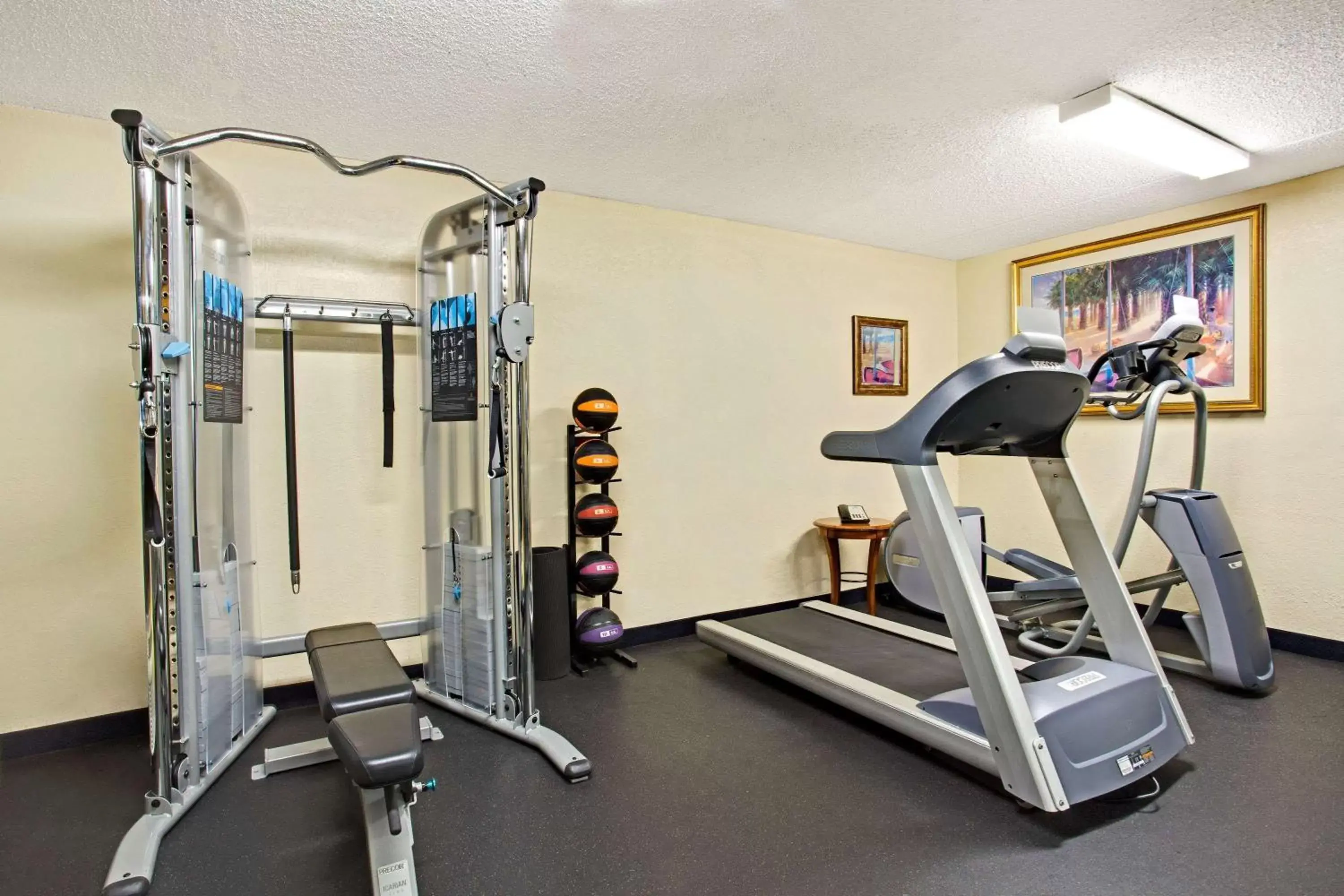 Fitness centre/facilities, Fitness Center/Facilities in Days Inn by Wyndham Orlando Airport Florida Mall