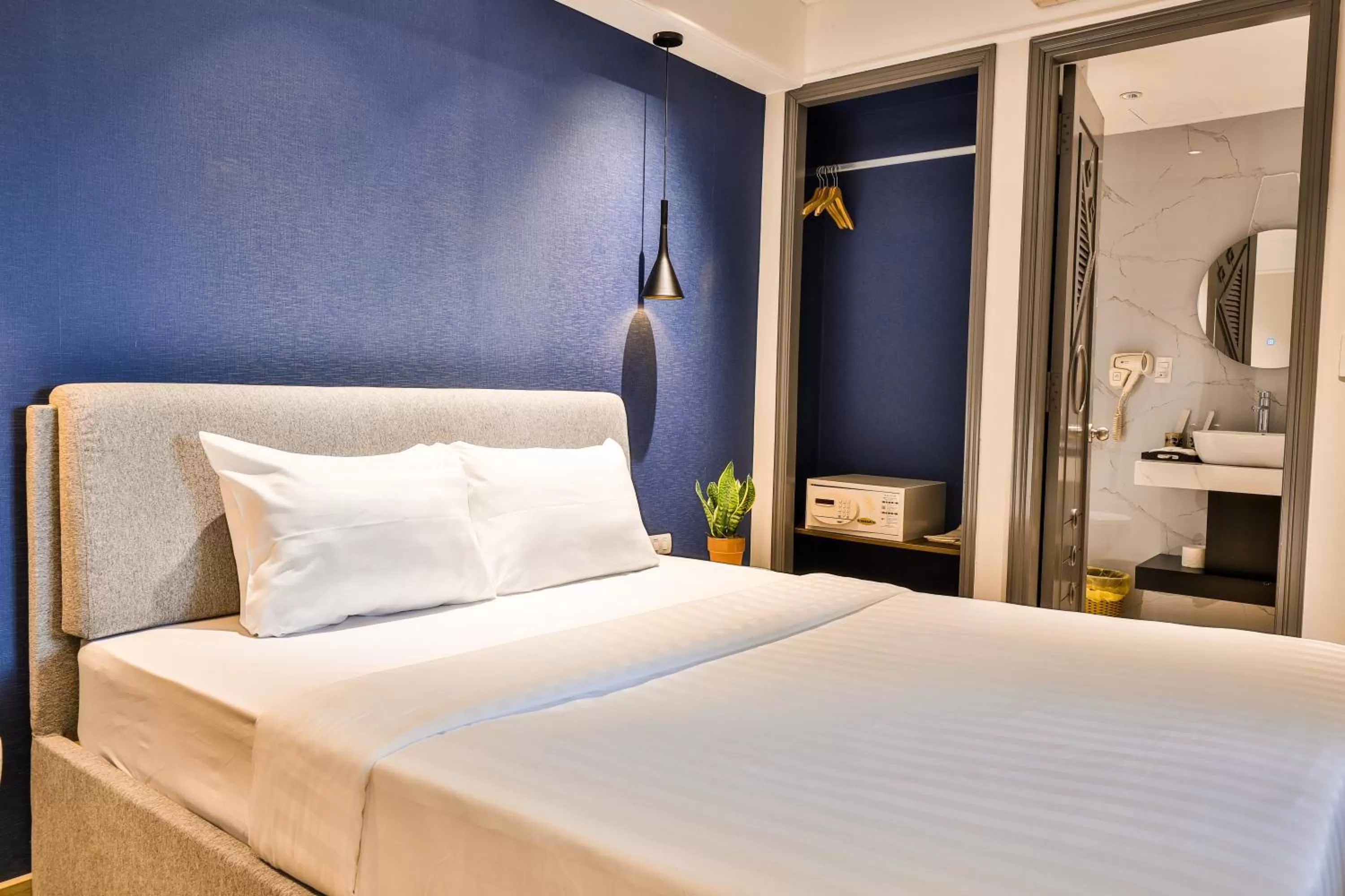 Bedroom, Bed in La Paix Sài Gòn - Boutique Hotel