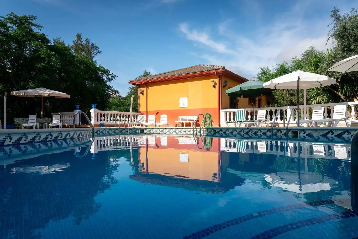 Swimming pool, Property Building in Hotel Zeus