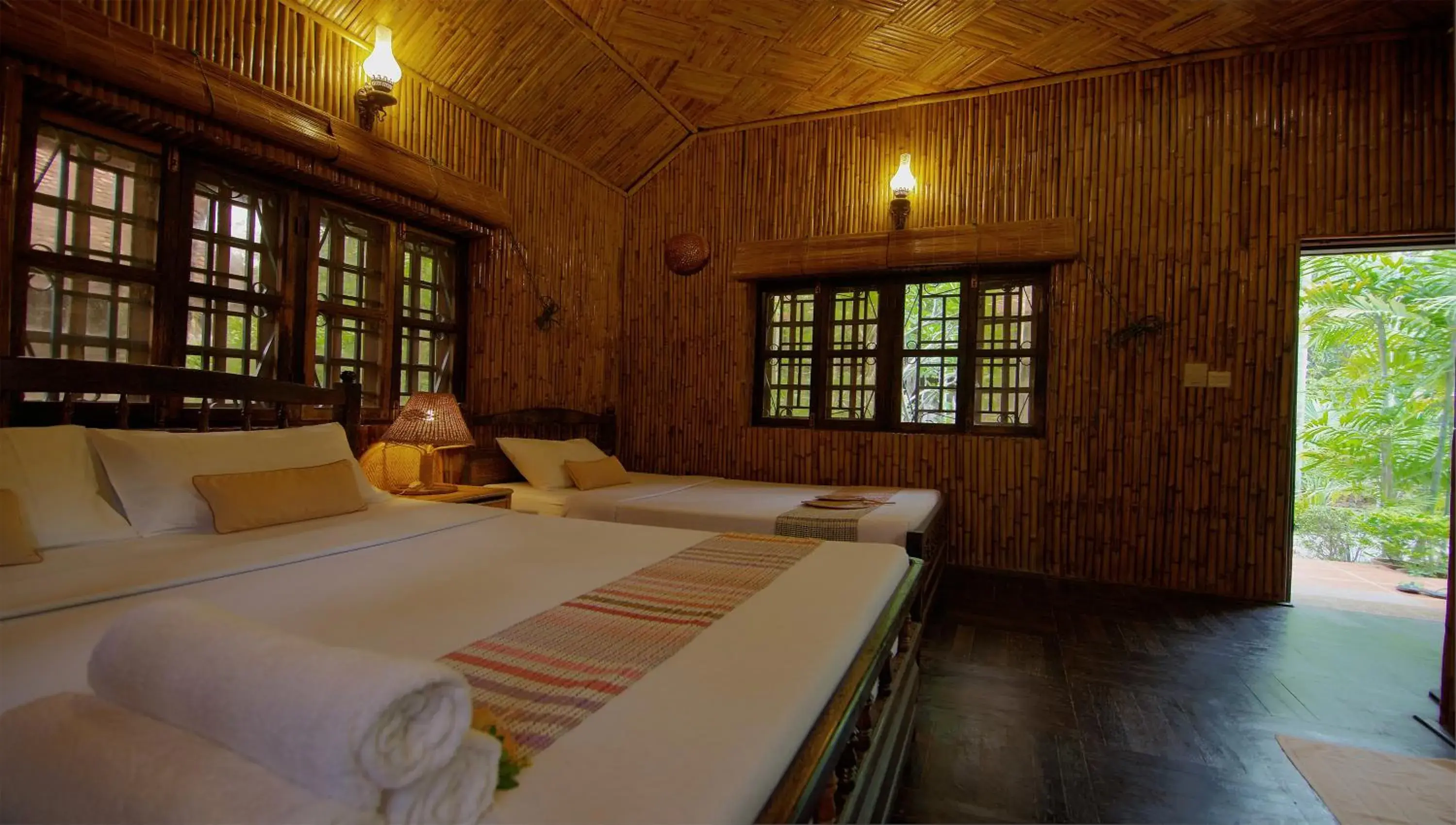 bunk bed in Palm Village Resort & Spa