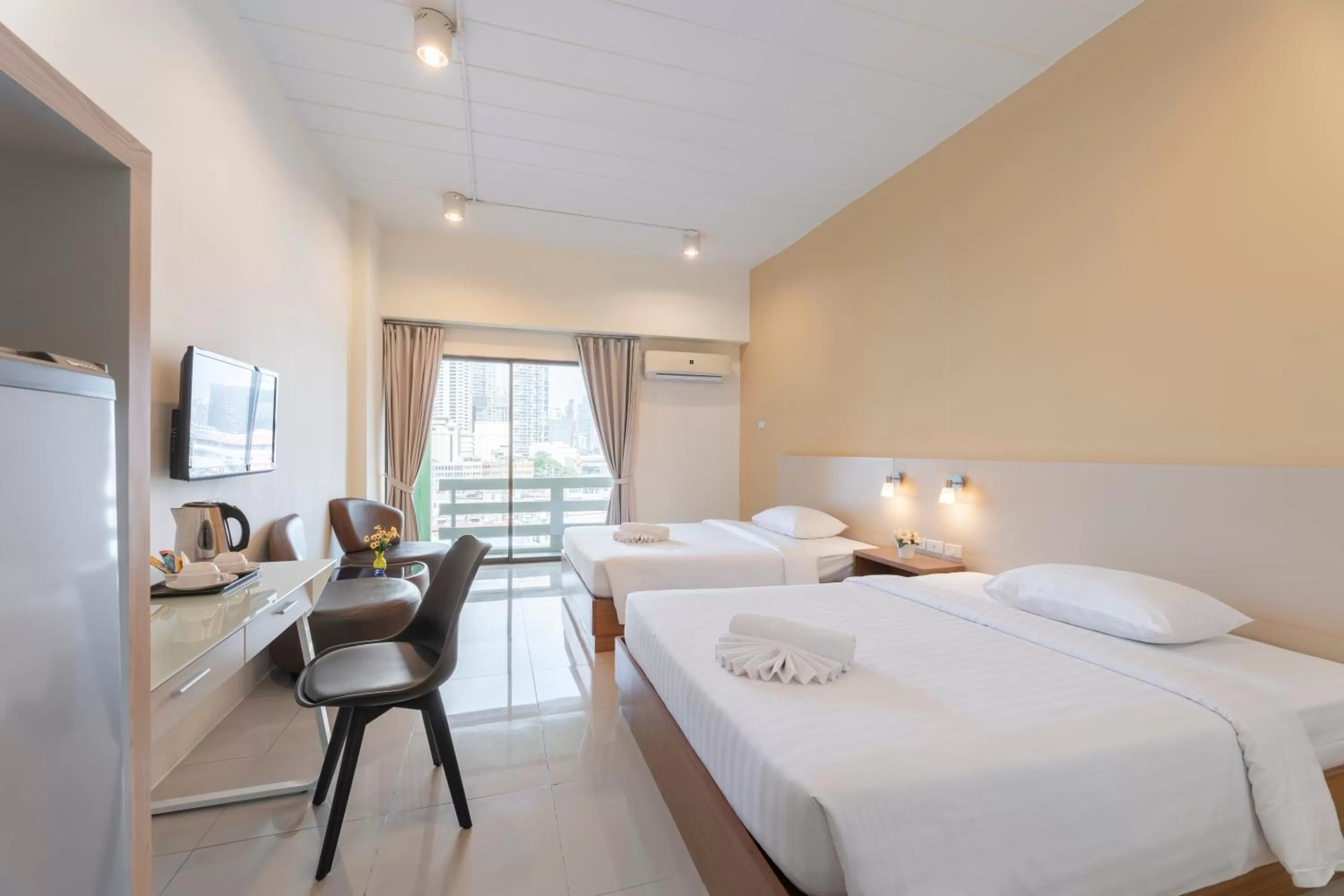 Bed in At 115 Hotel By Rompo