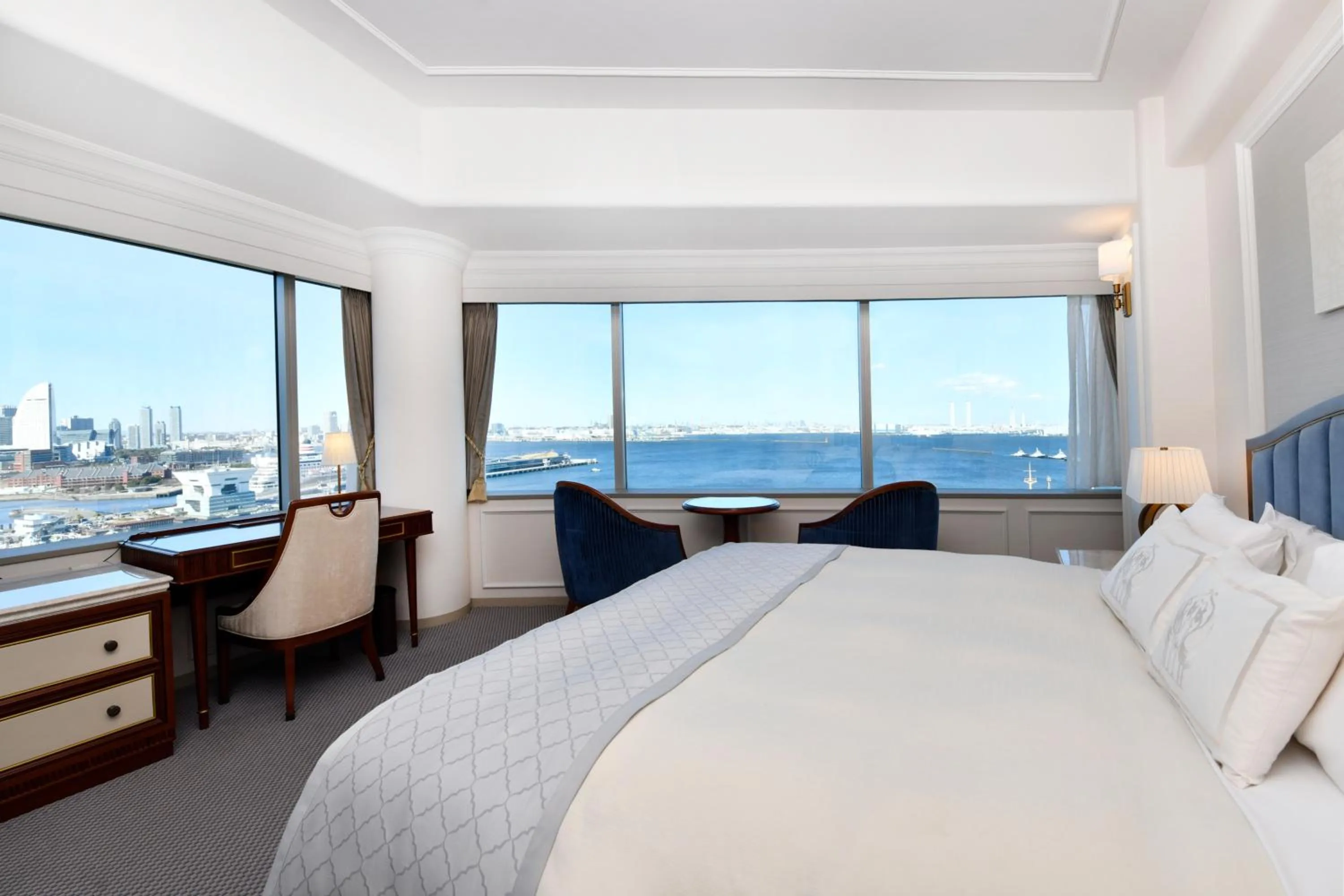 Photo of the whole room, Bed in Hotel New Grand