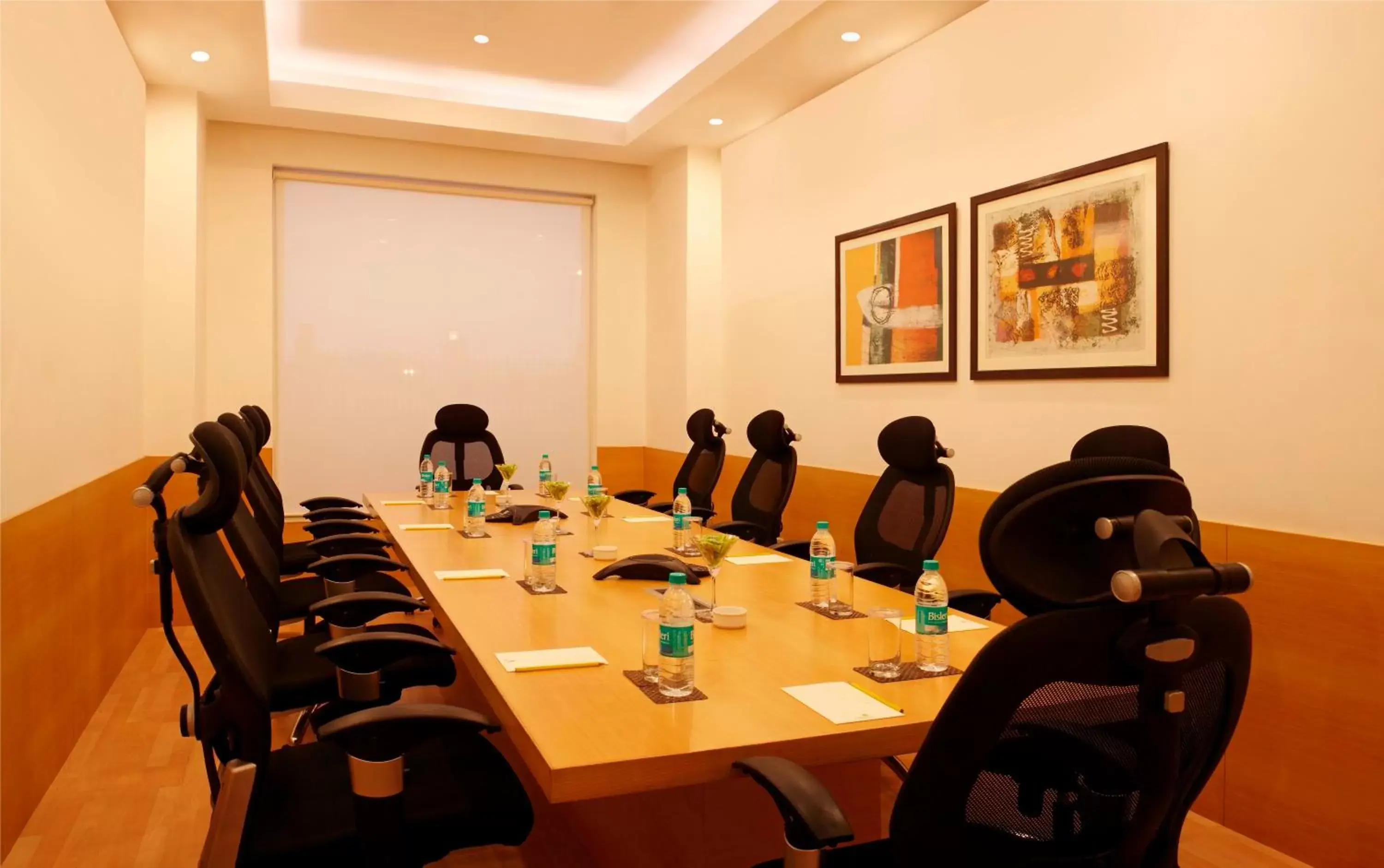 Business facilities in Lemon Tree Premier, Delhi Airport