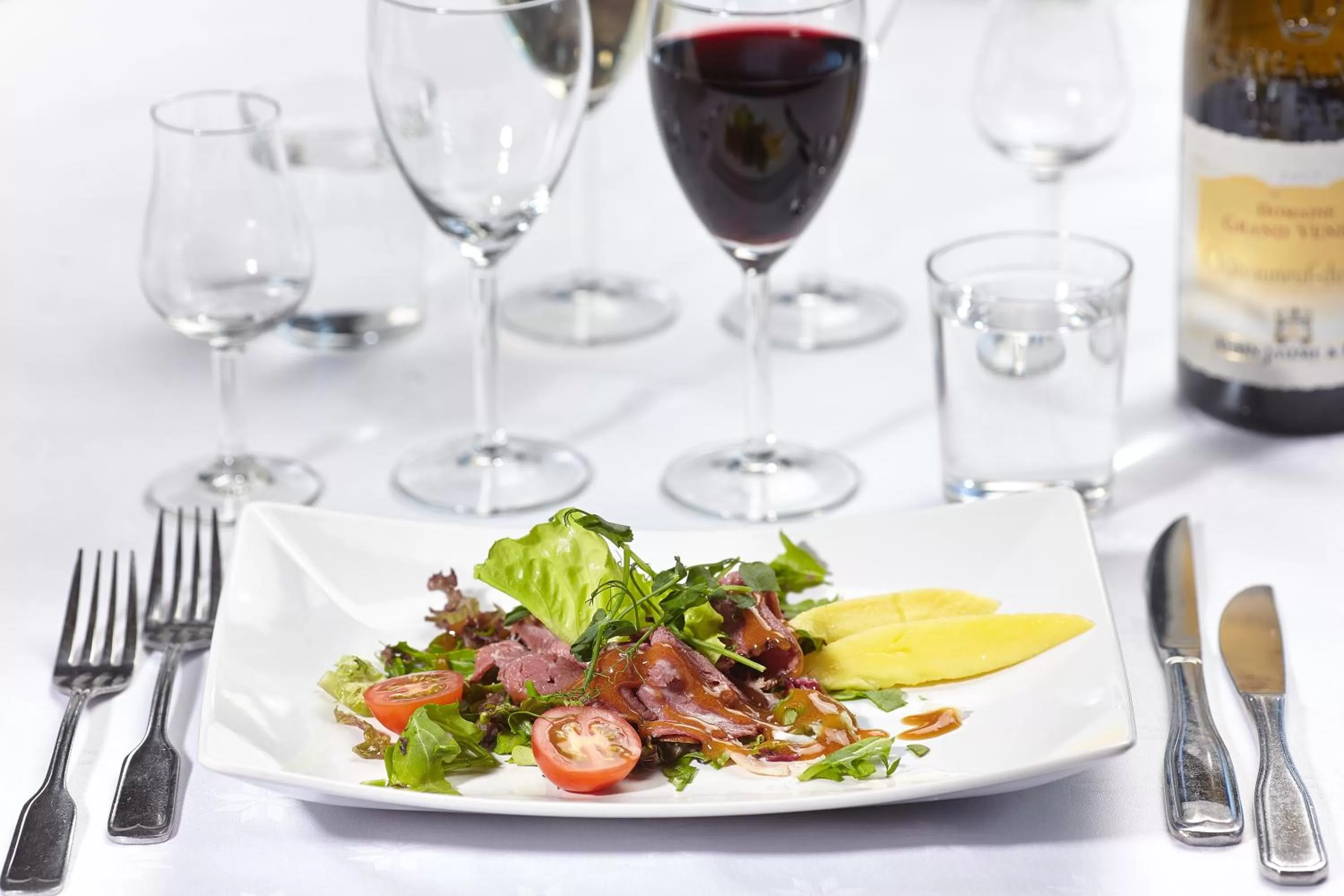 Restaurant/places to eat in Hotell Högland