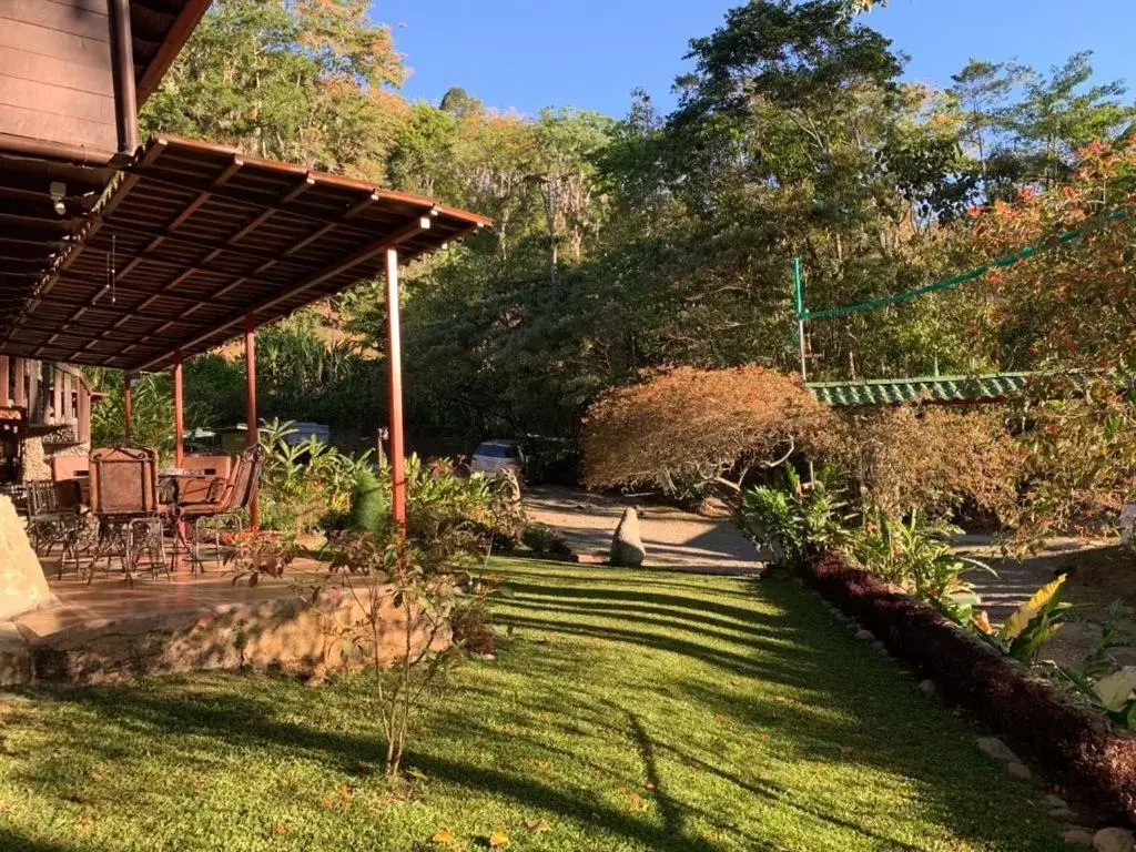 Garden in Hotel de Montaña El Pelicano