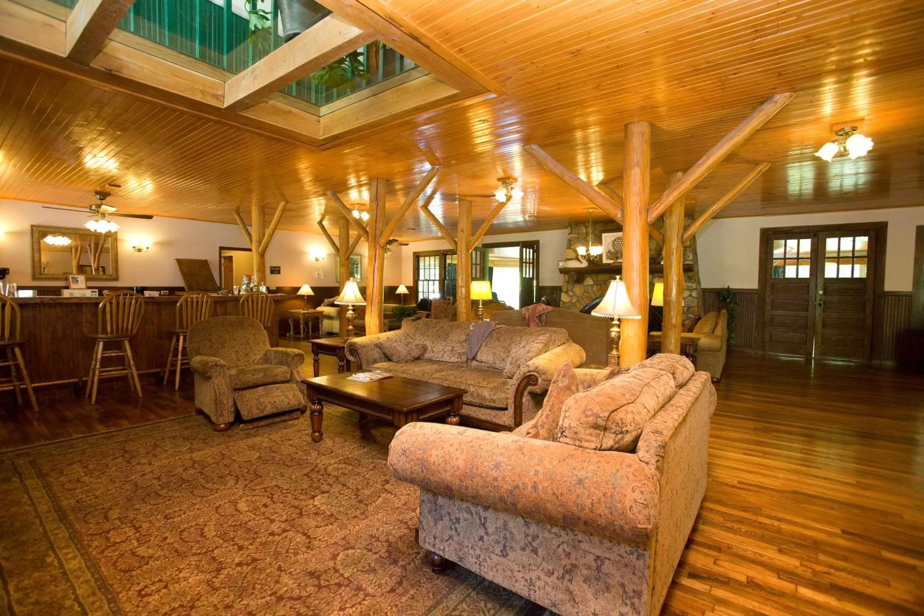 Lobby or reception in Highland Lake Inn & Resort - Flat Rock Lobby or reception in Highland Lake Inn & Resort - Flat Rock