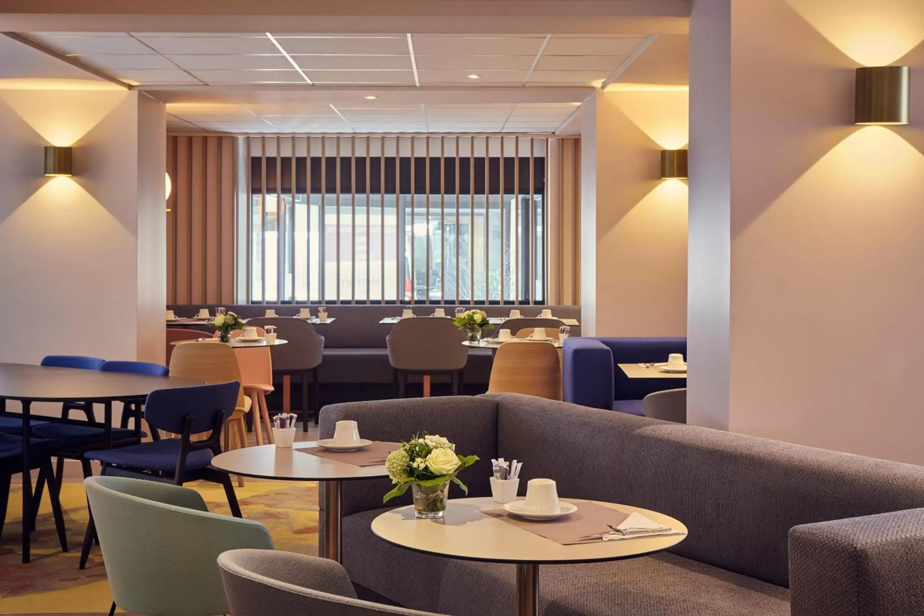 Breakfast, Restaurant/Places to Eat in Mercure Rouen Centre Cathédrale