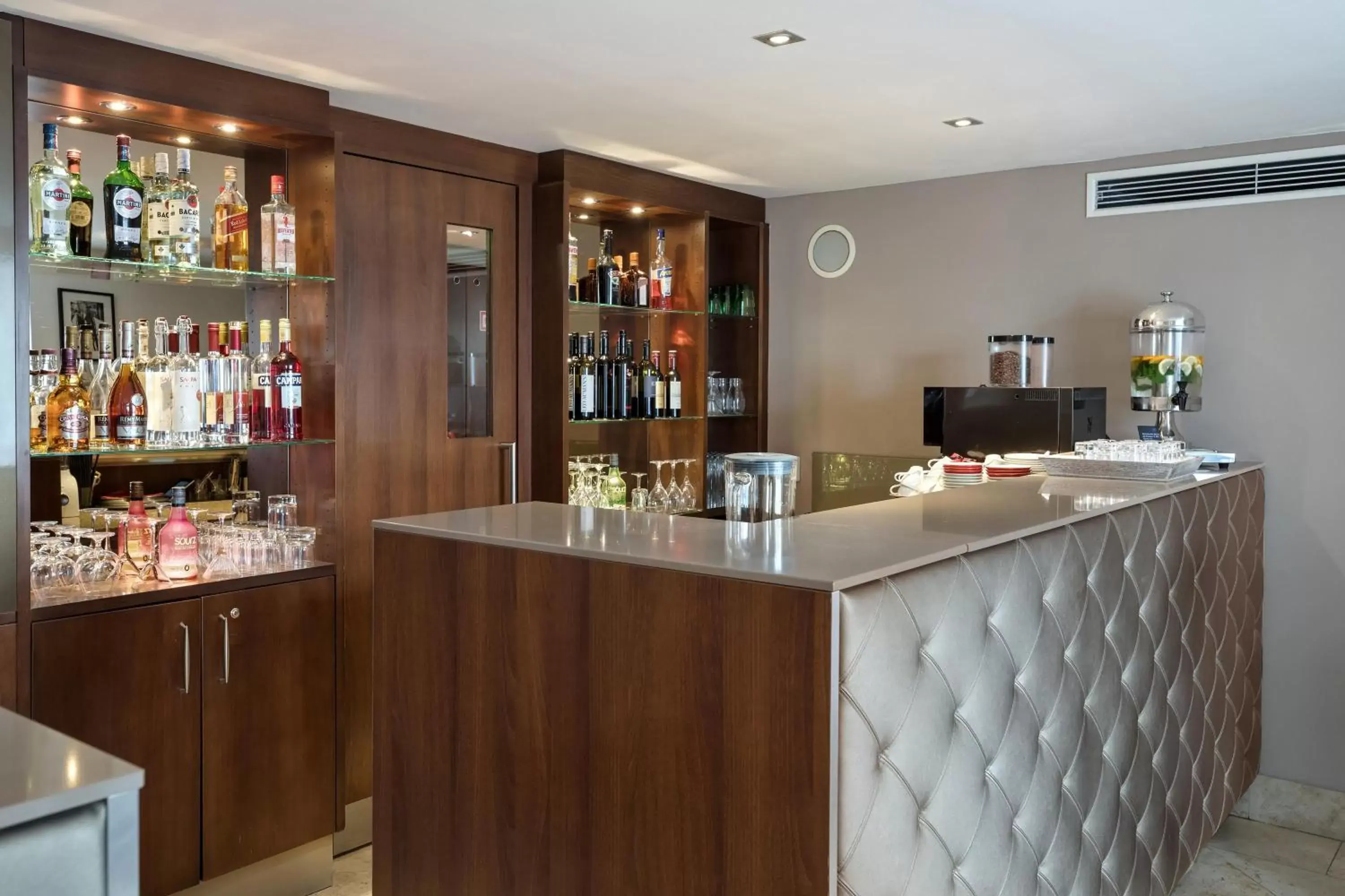 Lobby or reception, Lounge/Bar in Hotel Rathauspark Wien, a member of Radisson Individuals