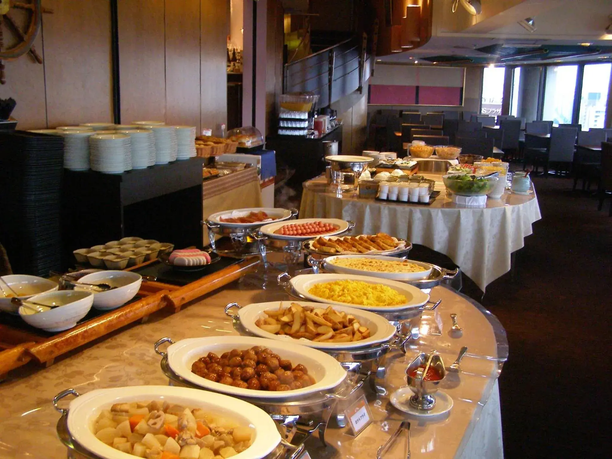 Buffet breakfast in Breezbay Hotel Resort & Spa