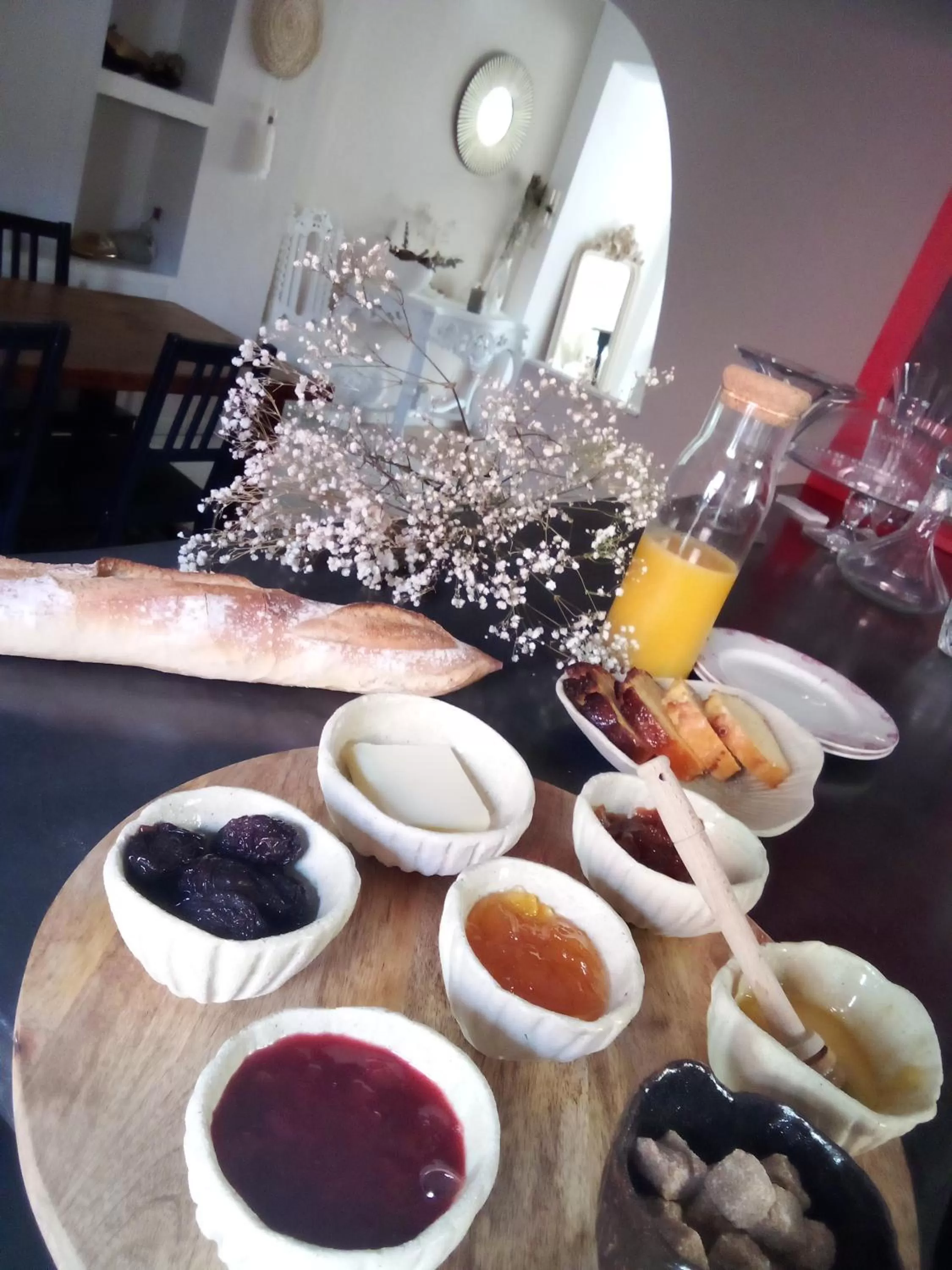 Food and drinks in La maison perchee