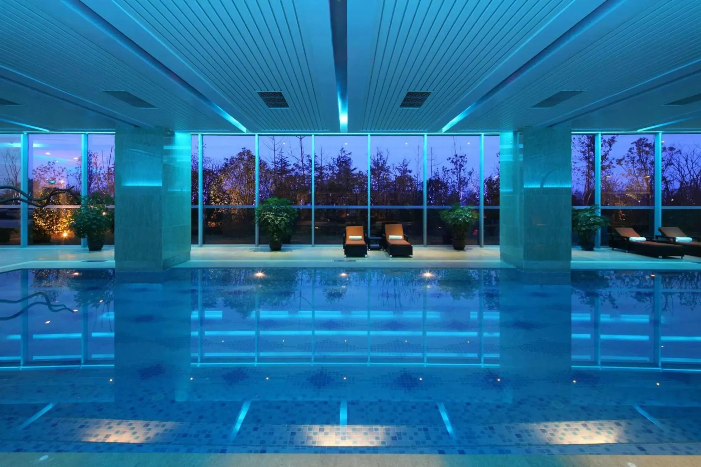 Pool view in Hilton Nanjing Riverside Pool view in Hilton Nanjing Riverside