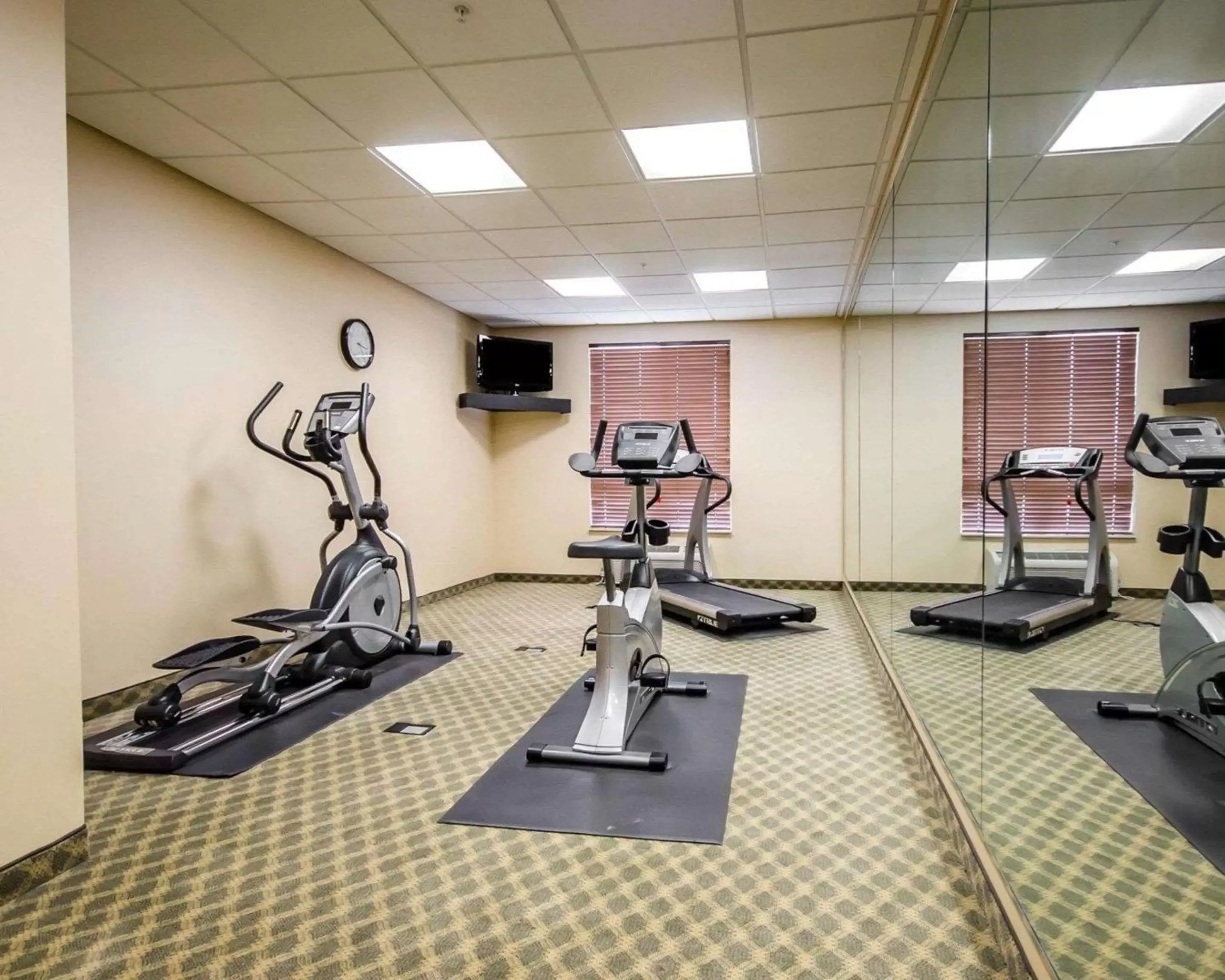 Fitness centre/facilities, Fitness Center/Facilities in Quality Inn & Suites