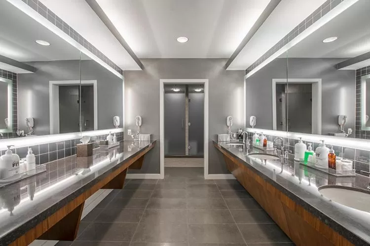 Bathroom in Cooper Hotel Conference Center & Spa