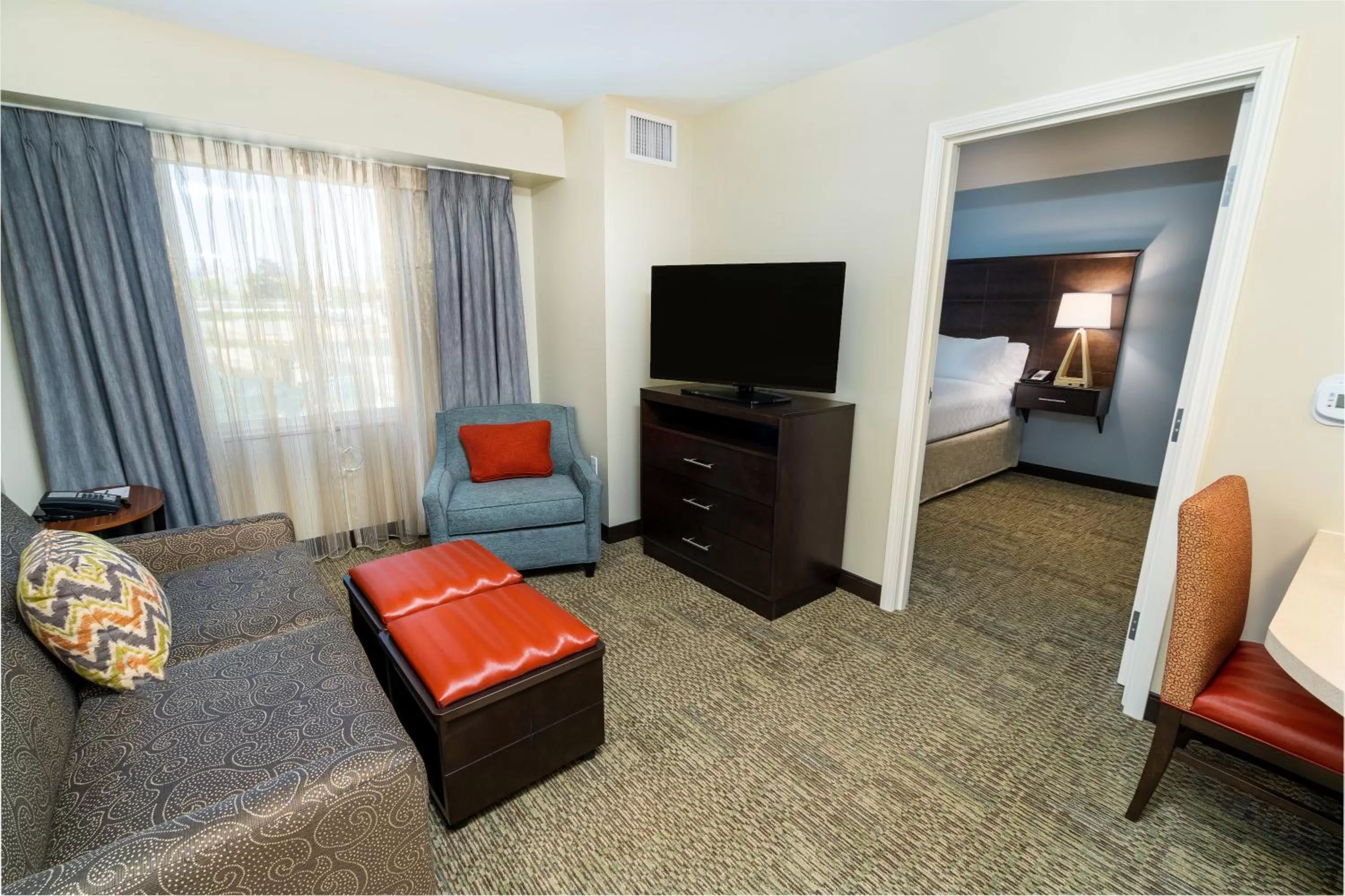 Photo of the whole room, Bed in Staybridge Suites - Newark - Fremont by IHG