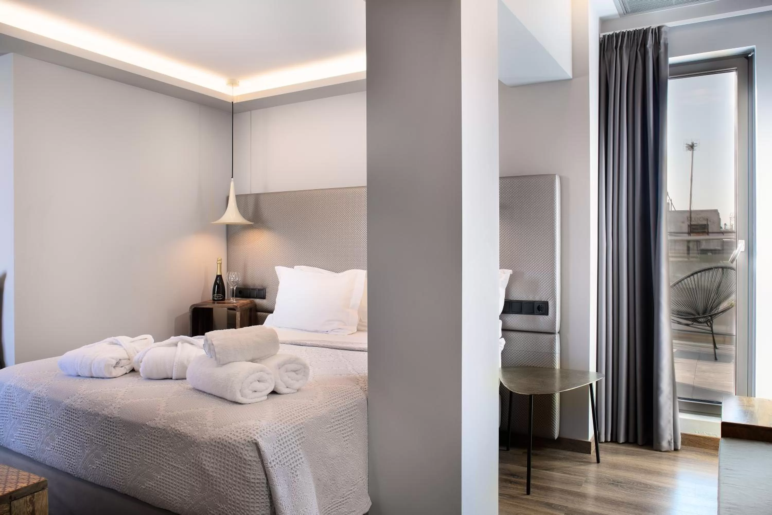 Bed in 360Degrees Pop Art Hotel