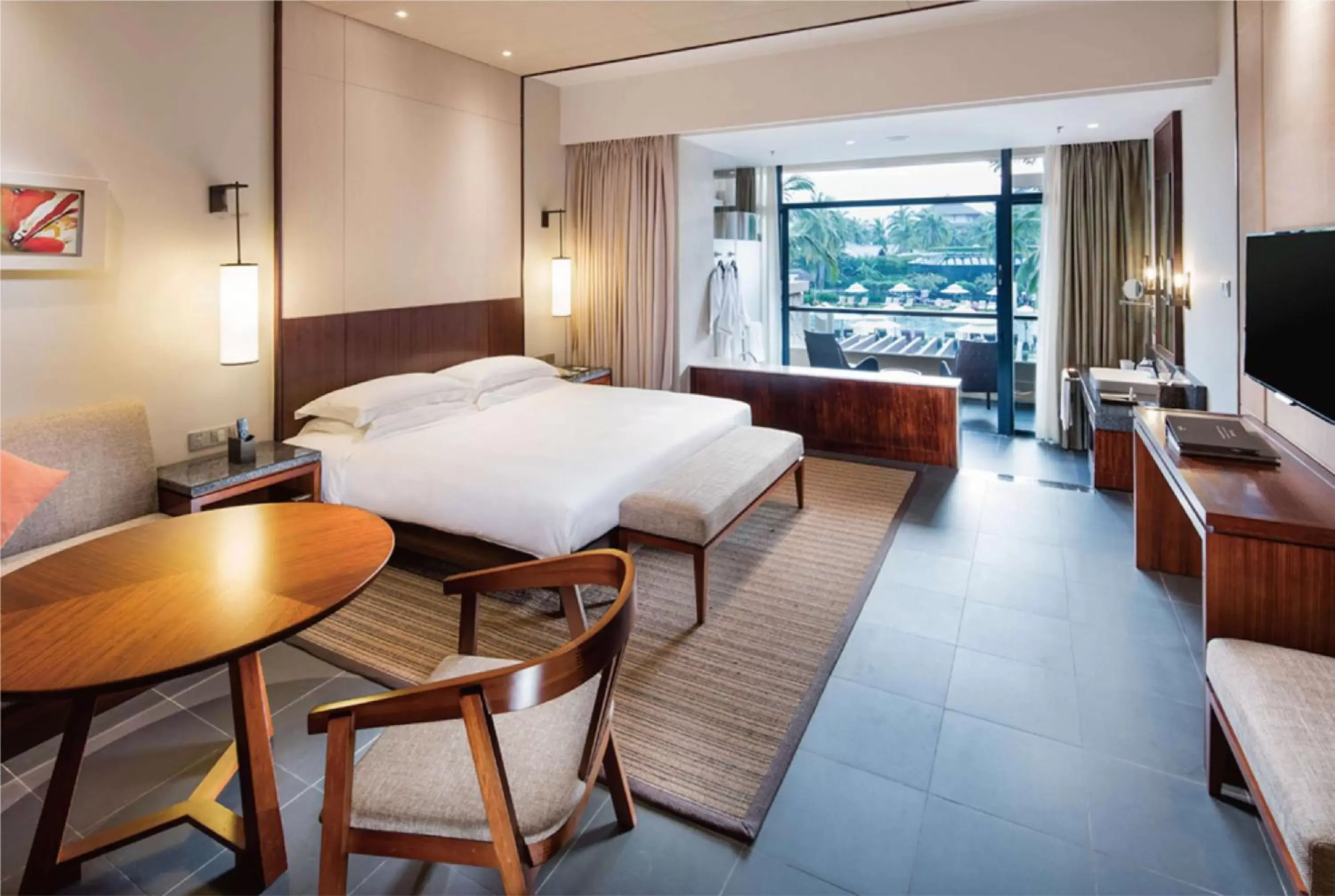 Bed in Hilton Sanya Yalong Bay Resort & Spa